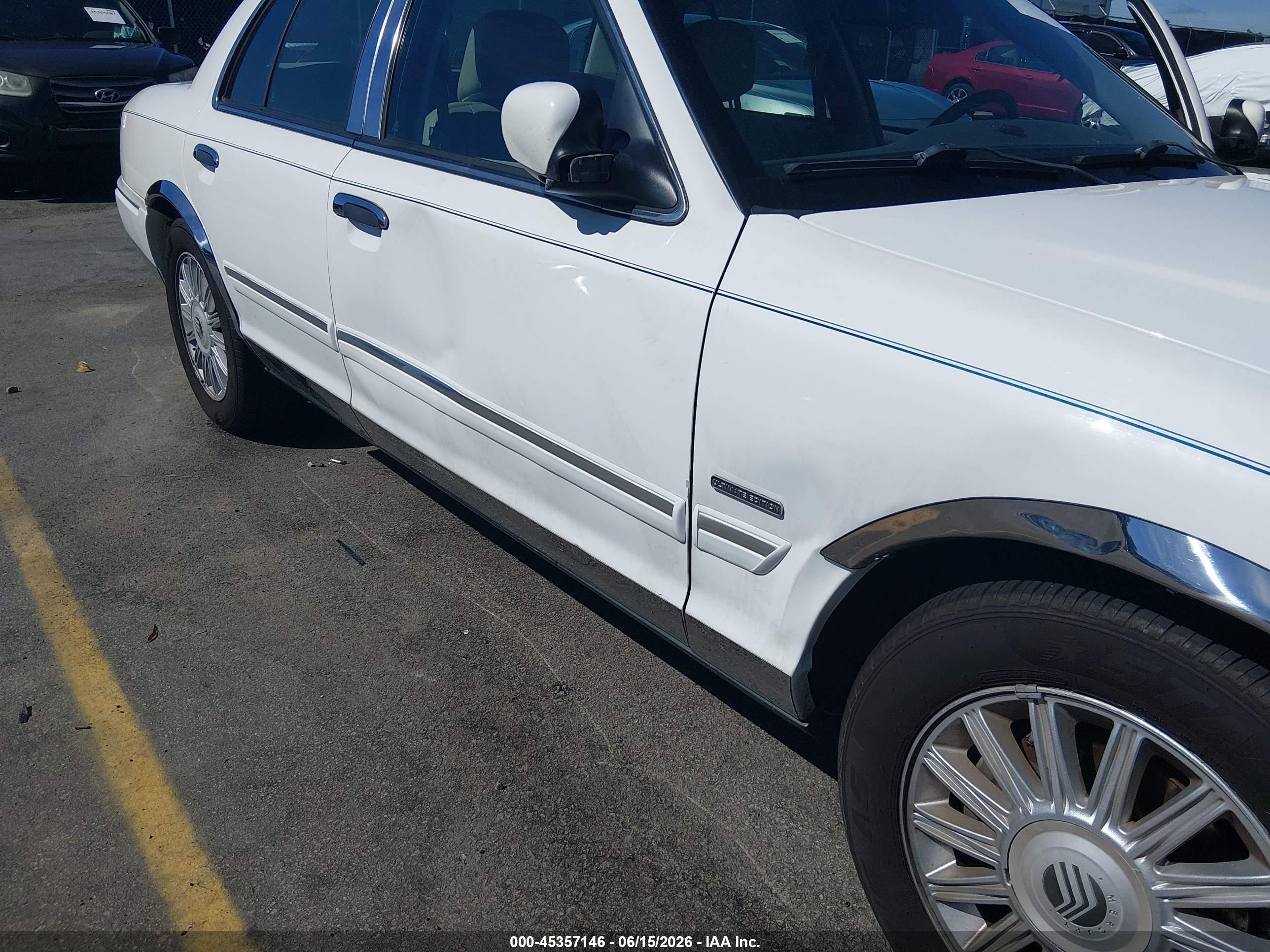 2009 Mercury Grand Marquis Ls (fleet Only) Белый vin: 2MEHM75V79X608552