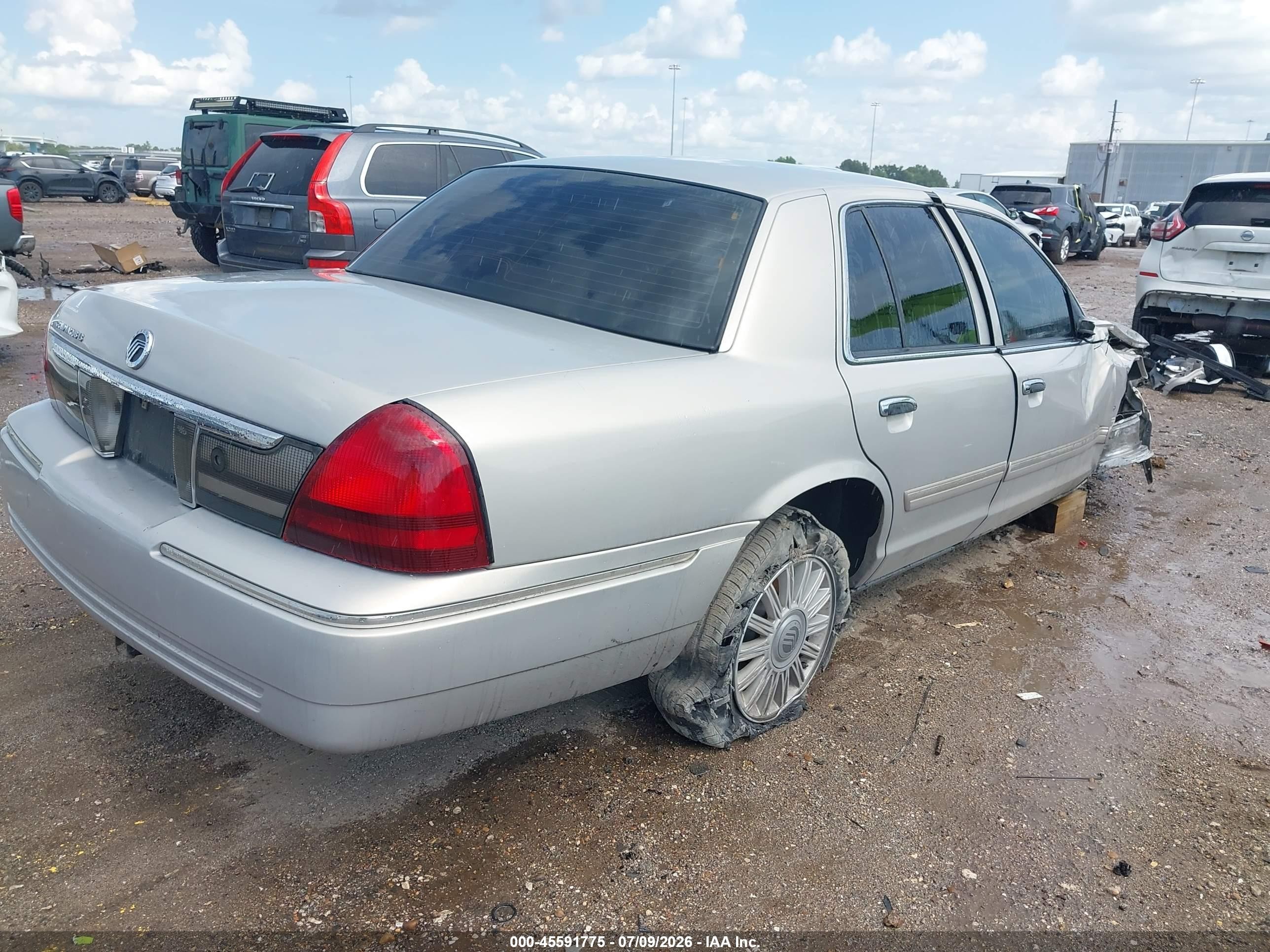 2009 Mercury Grand Marquis Ls (fleet Only) Silver vin: 2MEHM75V79X621155