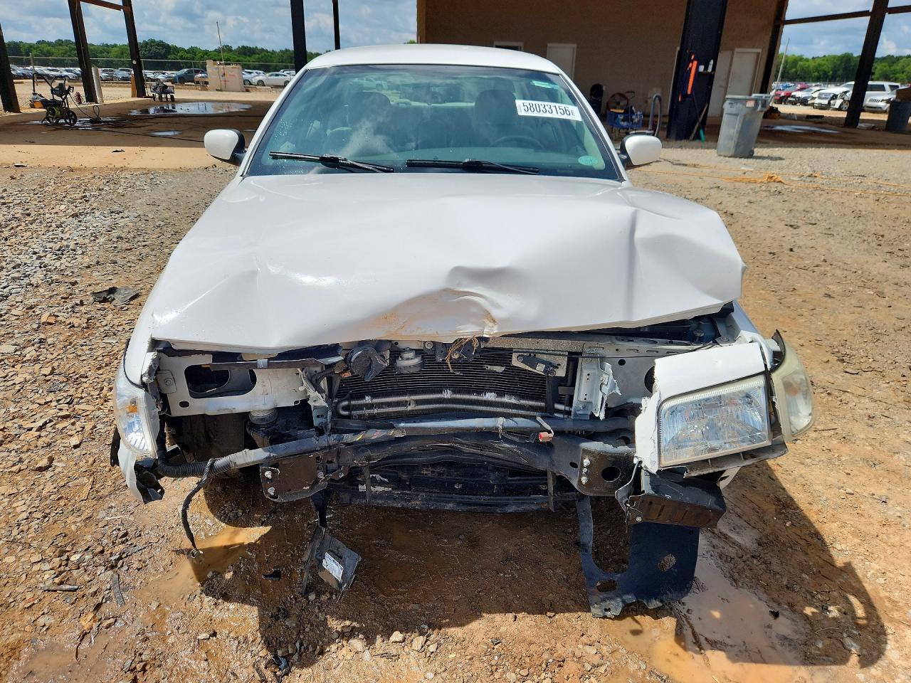 2009 Mercury Grand Marquis Ls White vin: 2MEHM75V79X621852