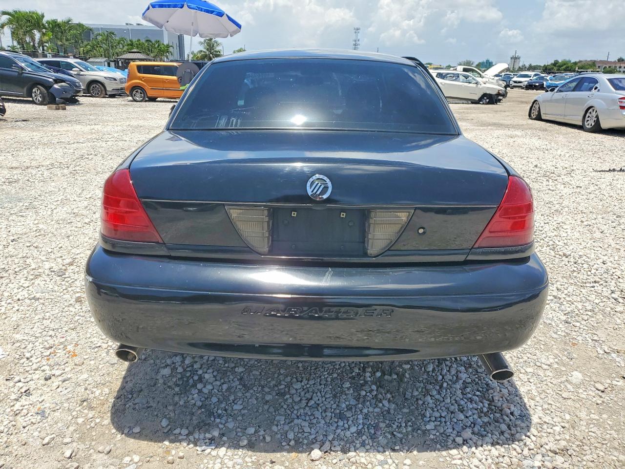 2003 Mercury Marauder Black vin: 2MEHM75V83X616859