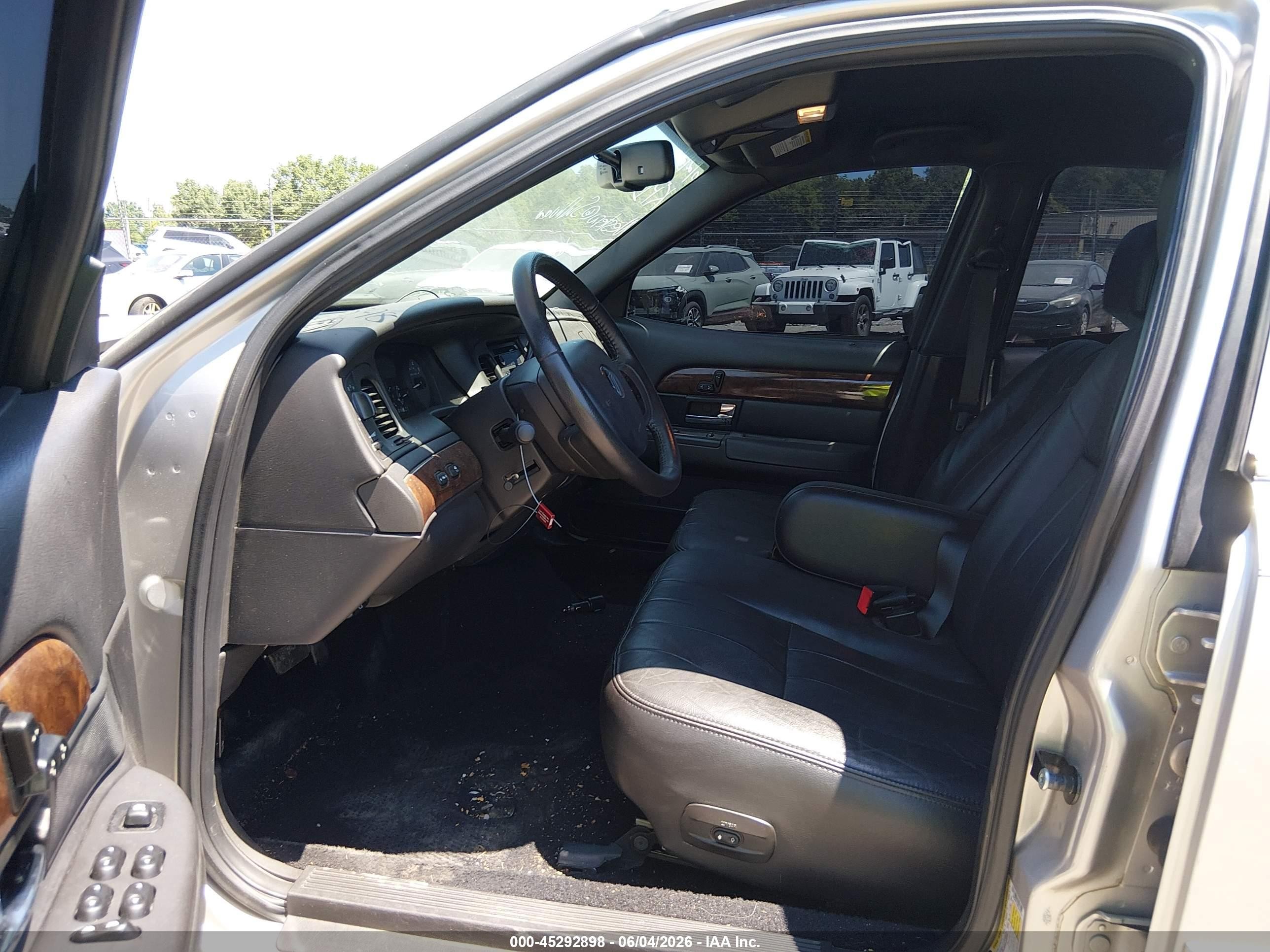 2006 Mercury Grand Marquis Ls Silver vin: 2MEHM75V86X618194