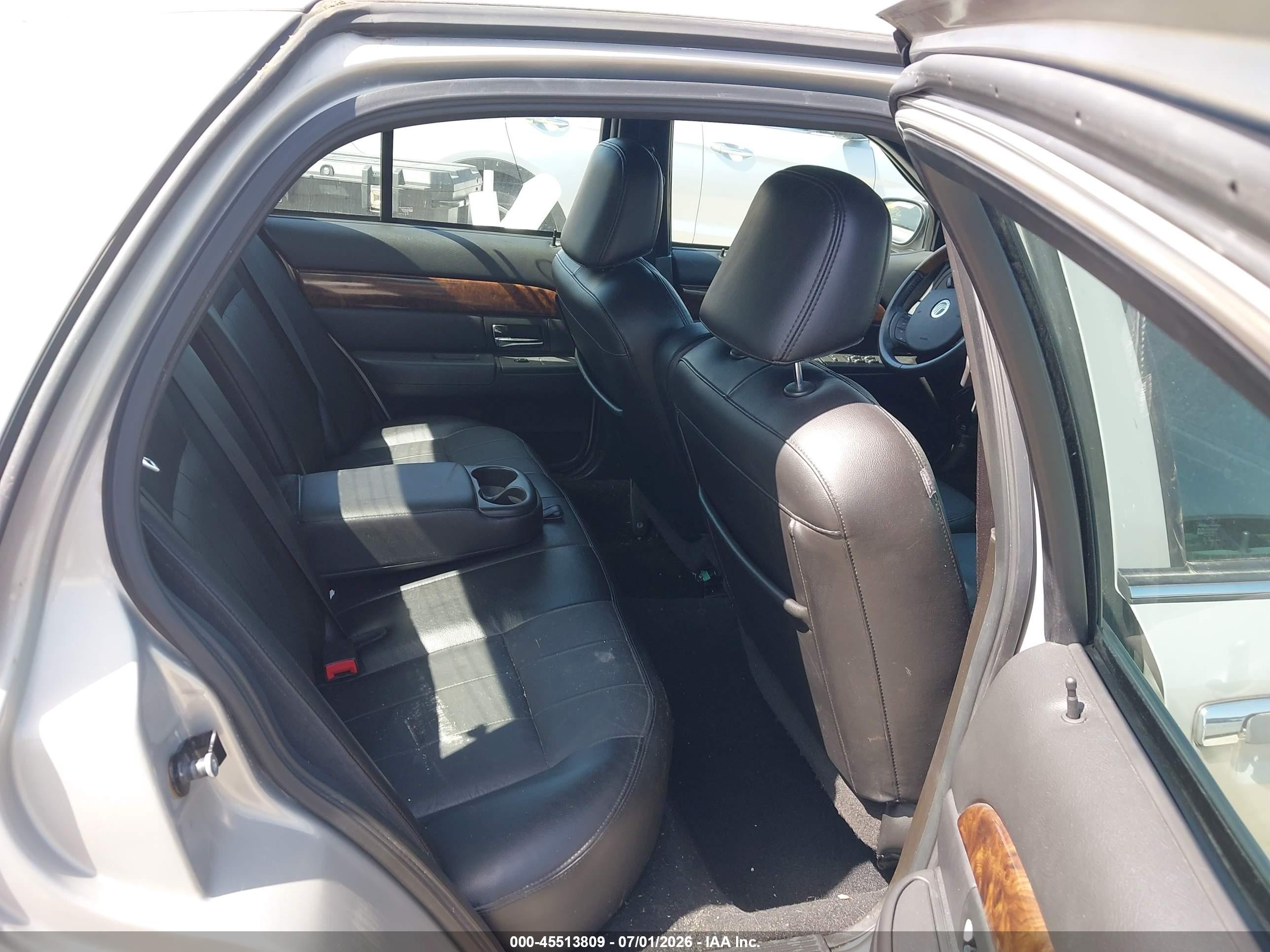 2006 Mercury Grand Marquis Ls Silver vin: 2MEHM75V86X642138