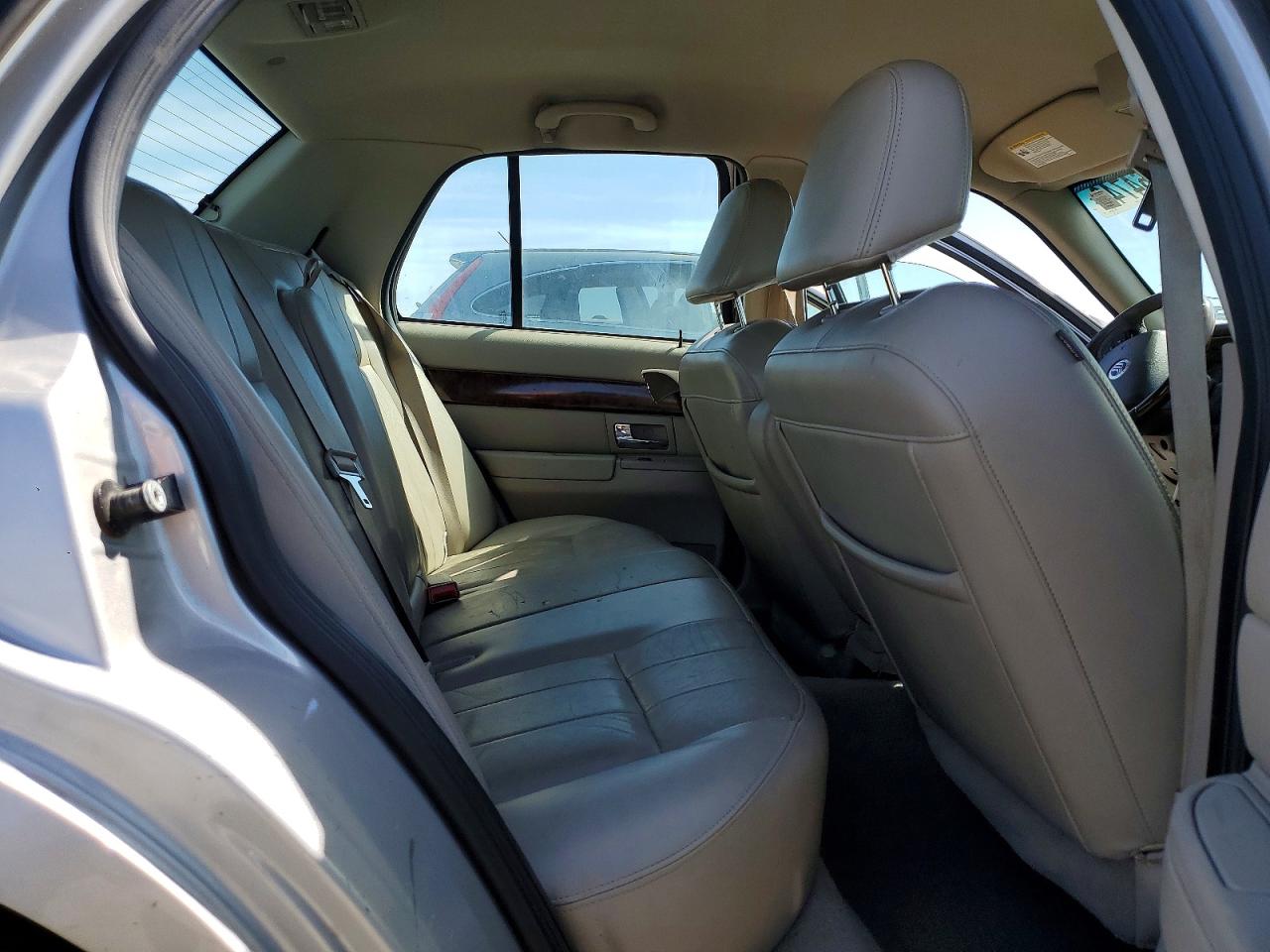 2007 Mercury Grand Marquis Ls Серебряный vin: 2MEHM75V87X632999