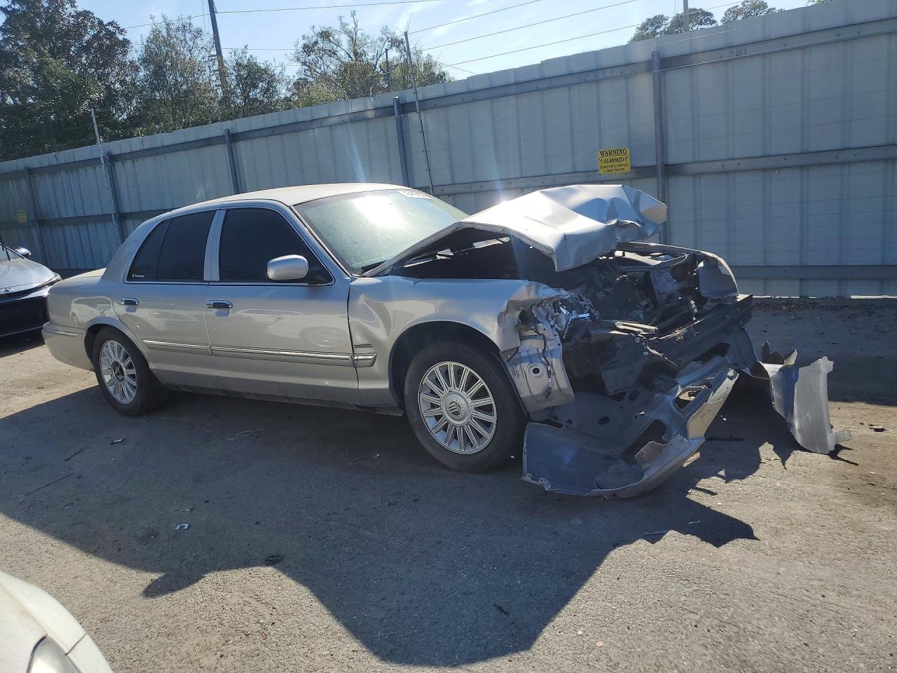 2009 Mercury Grand Marquis Ls Серебряный vin: 2MEHM75V89X619074
