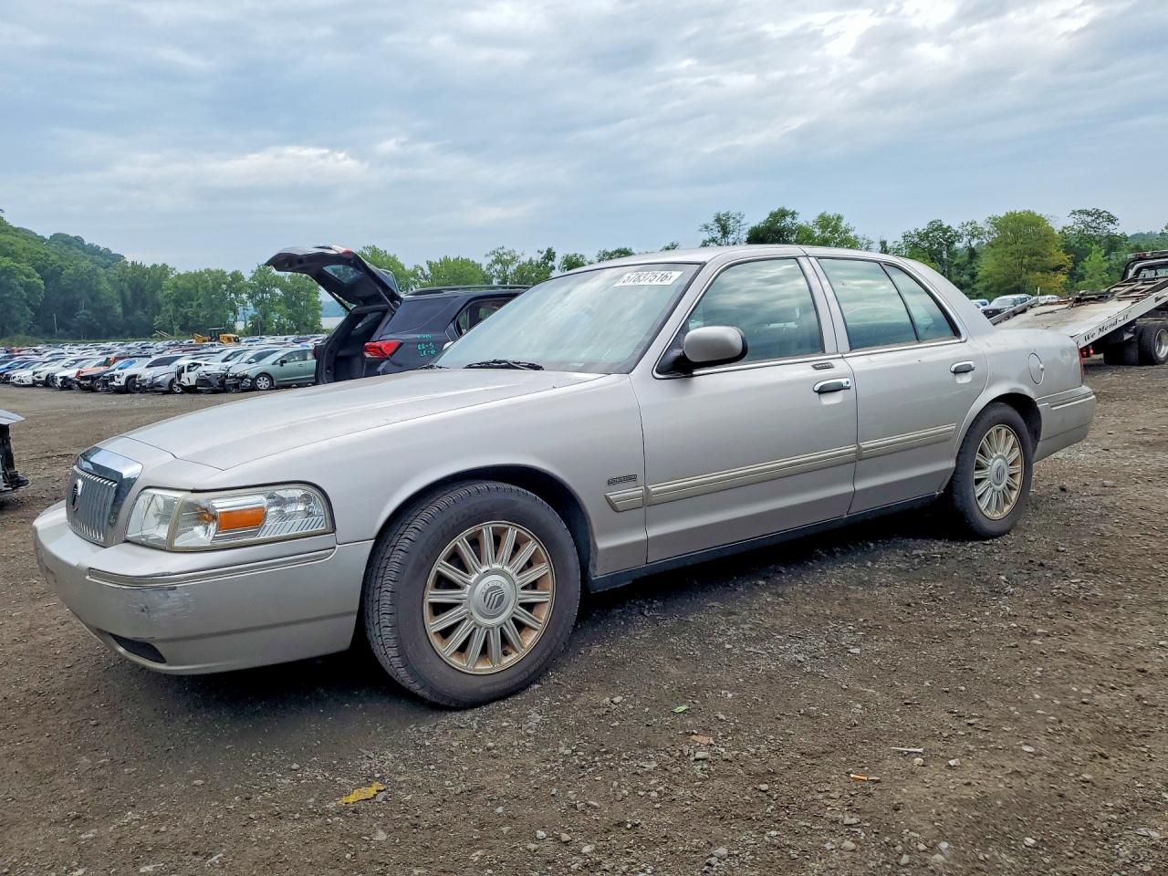 2009 Mercury Grand Marquis Ls Silver vin: 2MEHM75V89X630740
