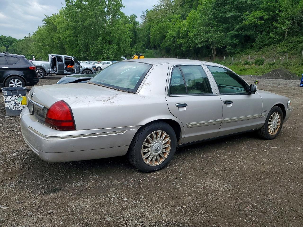 2009 Mercury Grand Marquis Ls Silver vin: 2MEHM75V89X630740
