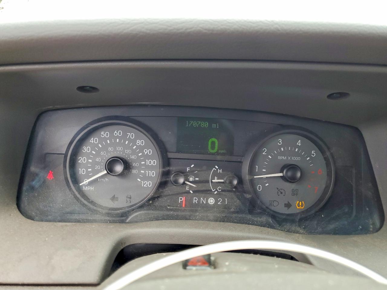 2009 Mercury Grand Marquis Ls Silver vin: 2MEHM75V89X630740