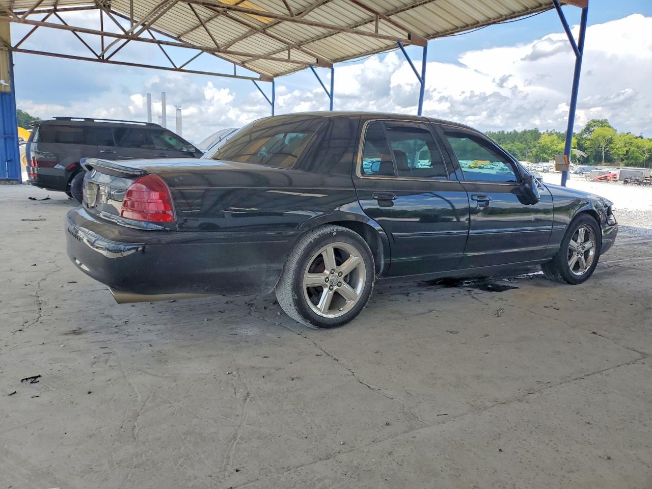 2003 Mercury Marauder Black vin: 2MEHM75V93X625053