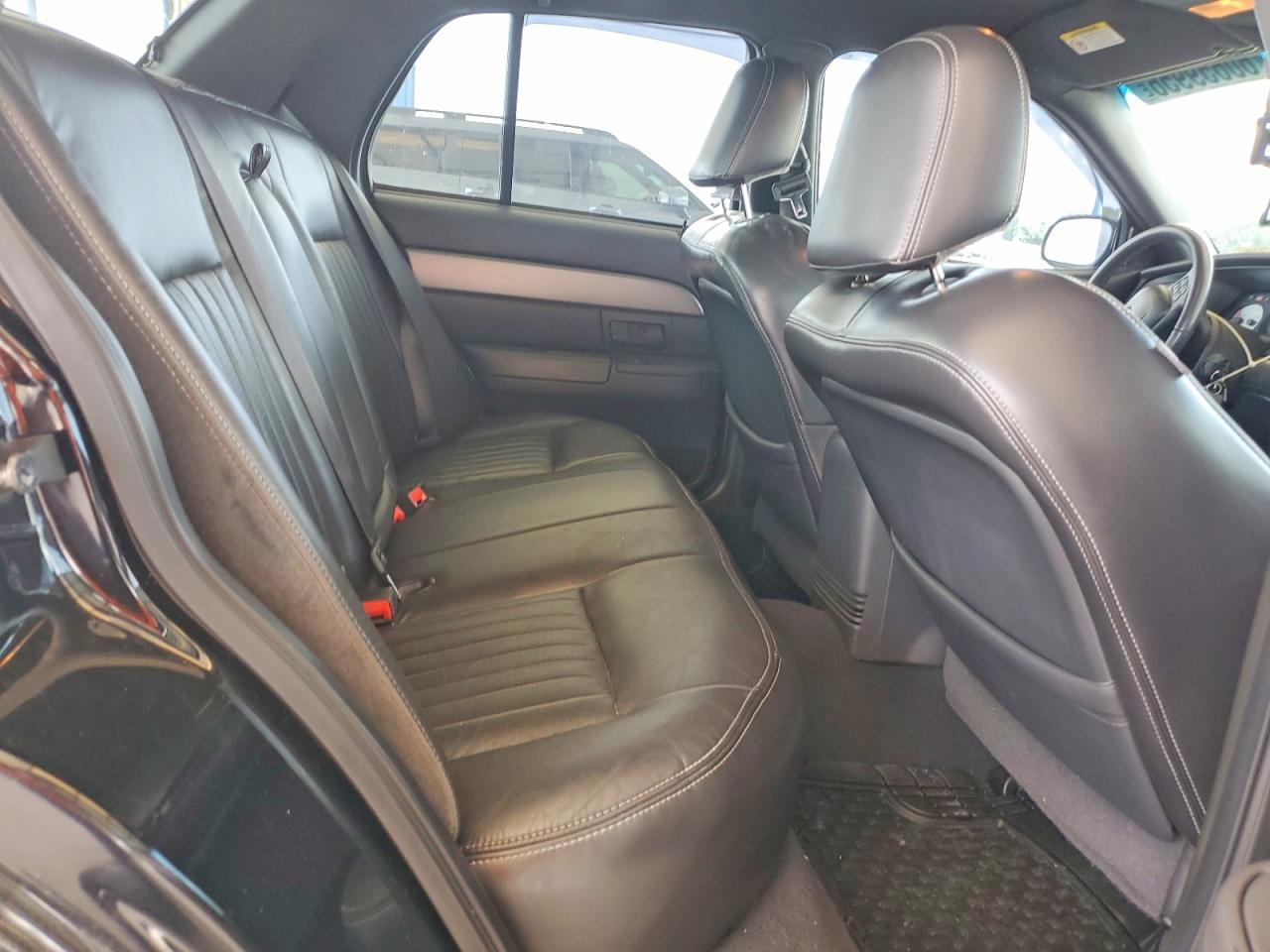 2003 Mercury Marauder Black vin: 2MEHM75V93X625053