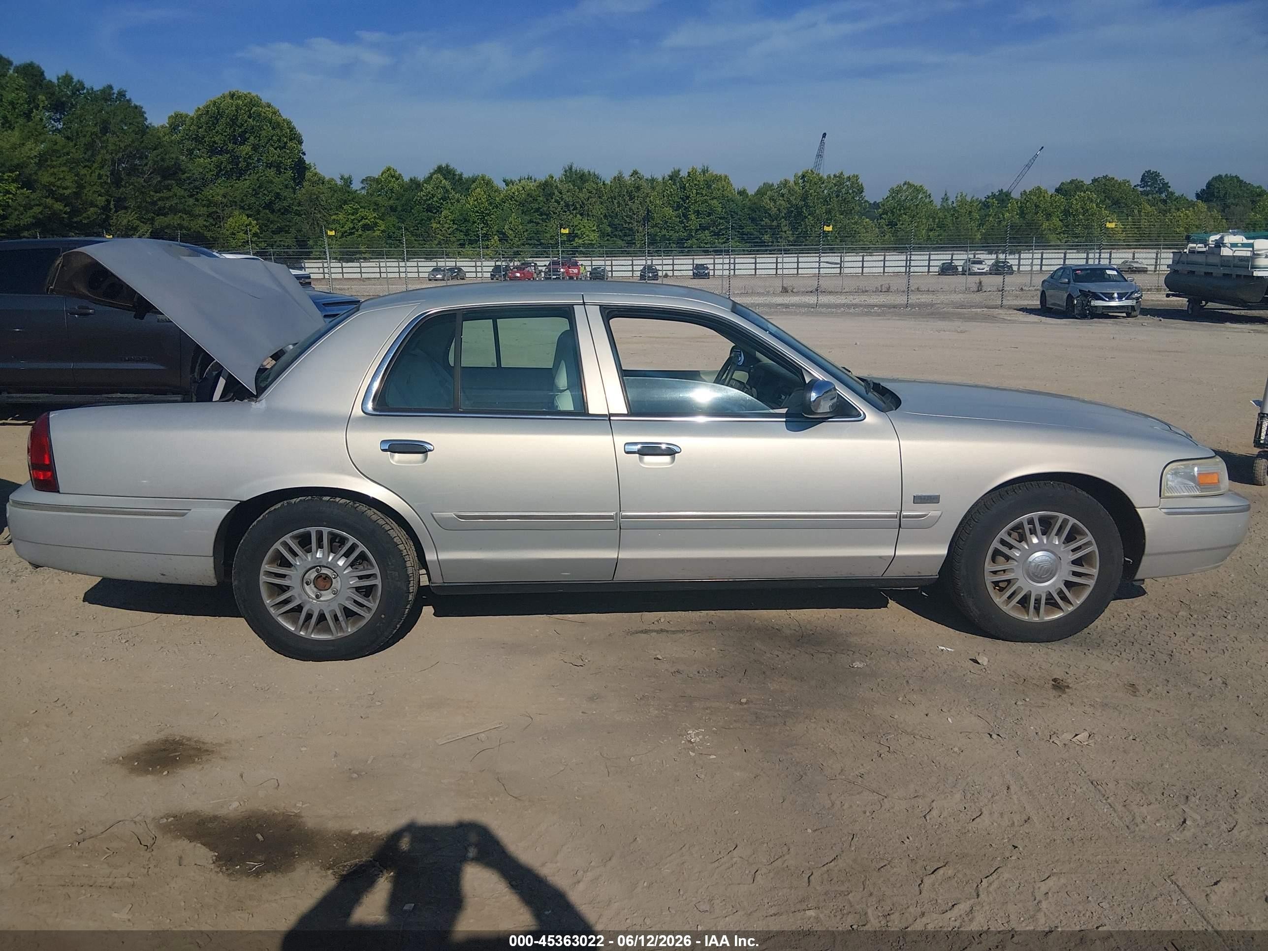 2008 Mercury Grand Marquis Ls Pewter vin: 2MEHM75V98X641261
