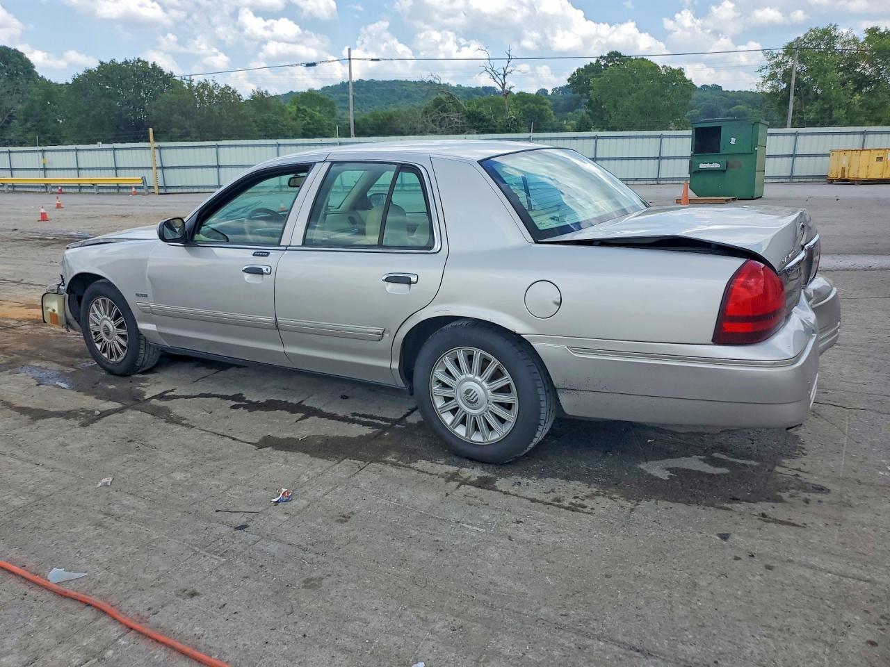2009 Mercury Grand Marquis Ls Silver vin: 2MEHM75VX9X610196