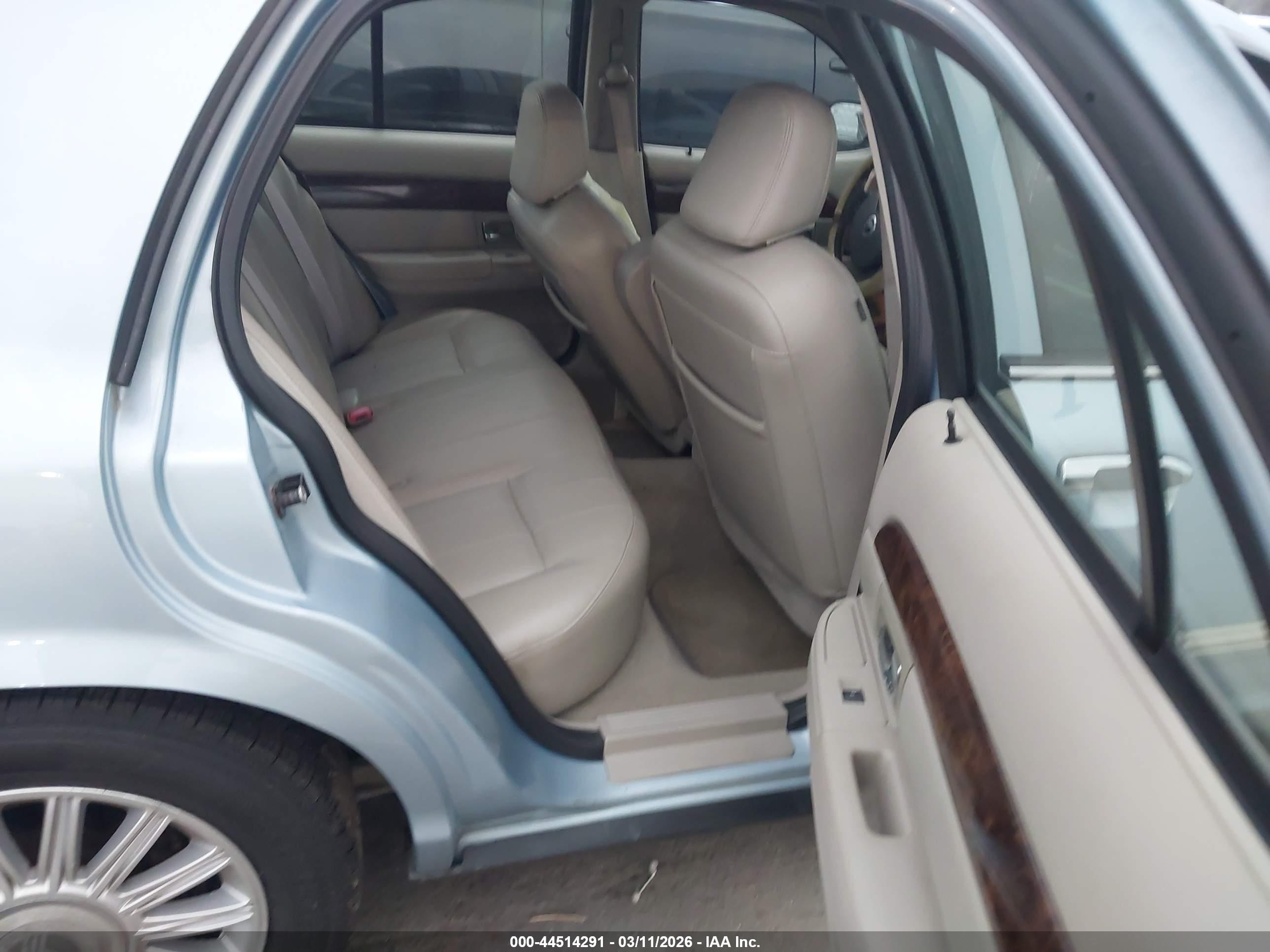 2009 Mercury Grand Marquis Ls (fleet Only) Light Blue vin: 2MEHM75VX9X624597