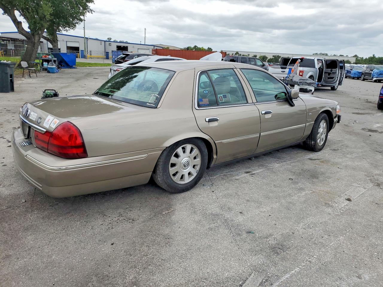 2004 Mercury Grand Marquis Ls Beige vin: 2MEHM75W04X649624
