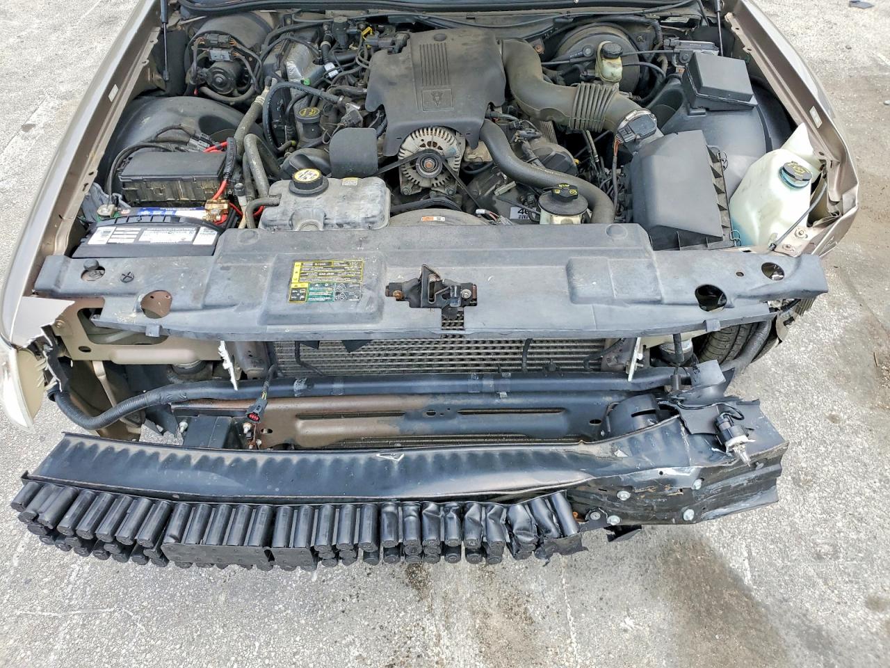 2004 Mercury Grand Marquis Ls Beige vin: 2MEHM75W04X649624