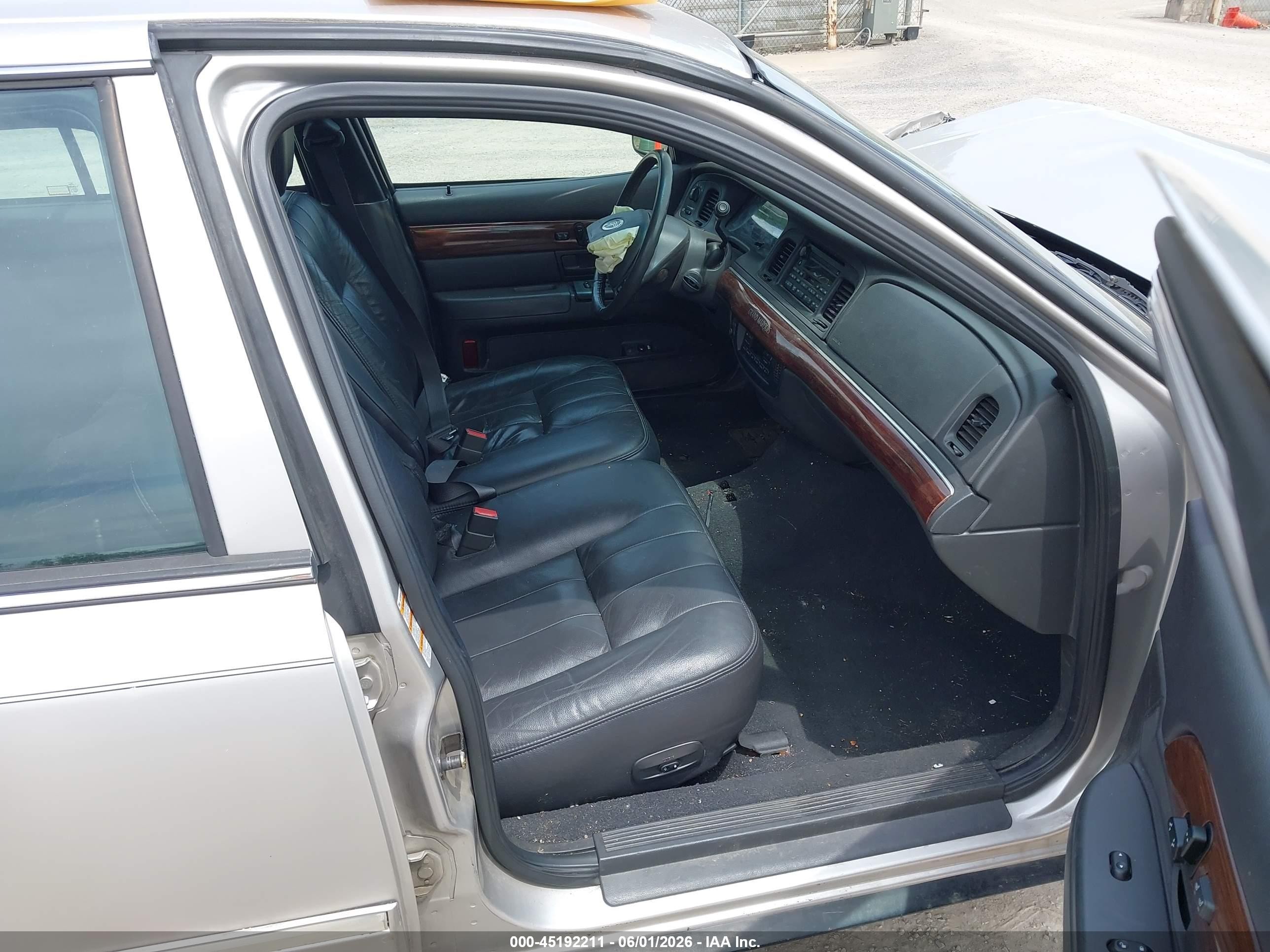 2004 Mercury Grand Marquis Ls Silver vin: 2MEHM75W14X606197