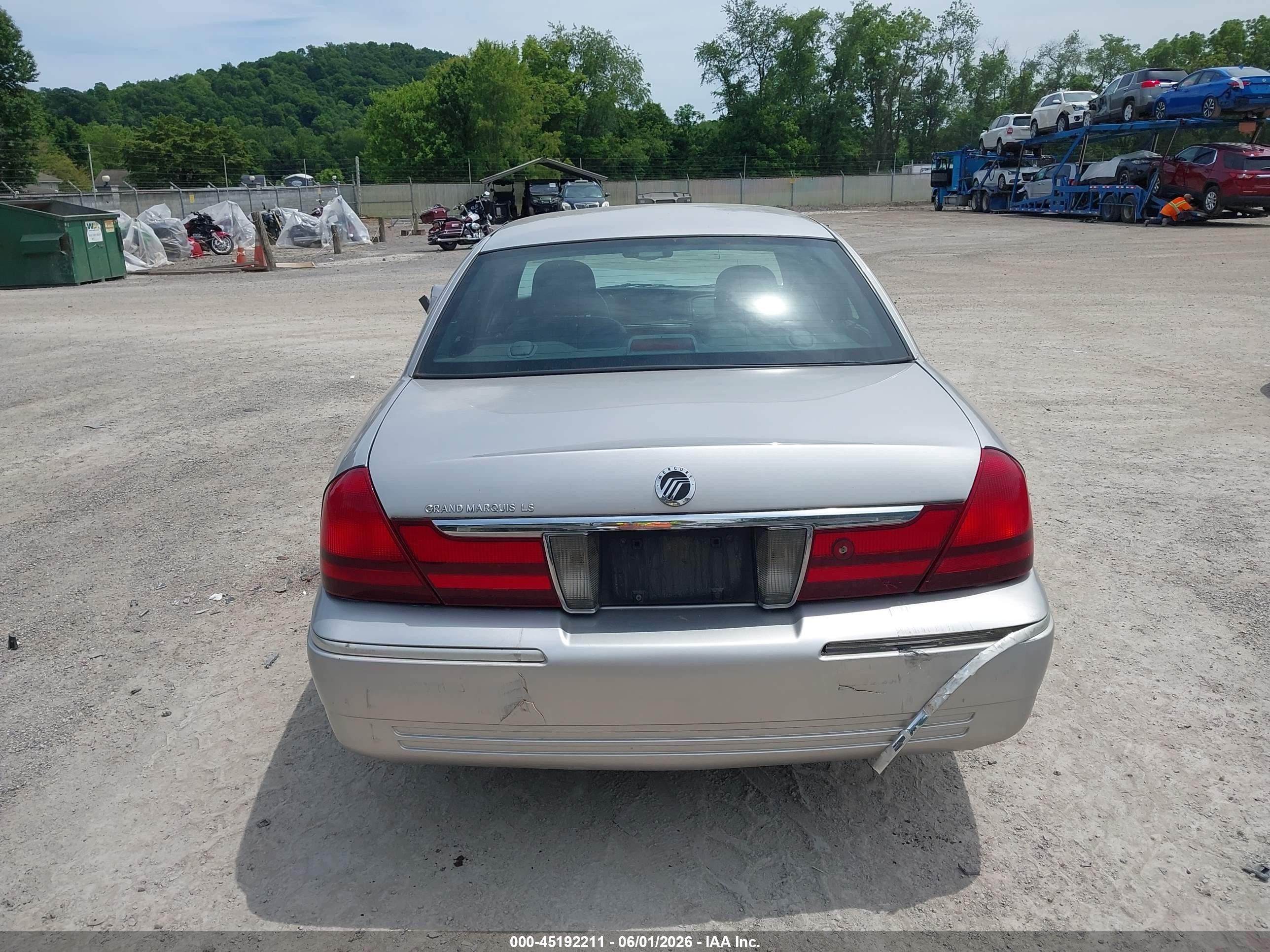 2004 Mercury Grand Marquis Ls Silver vin: 2MEHM75W14X606197