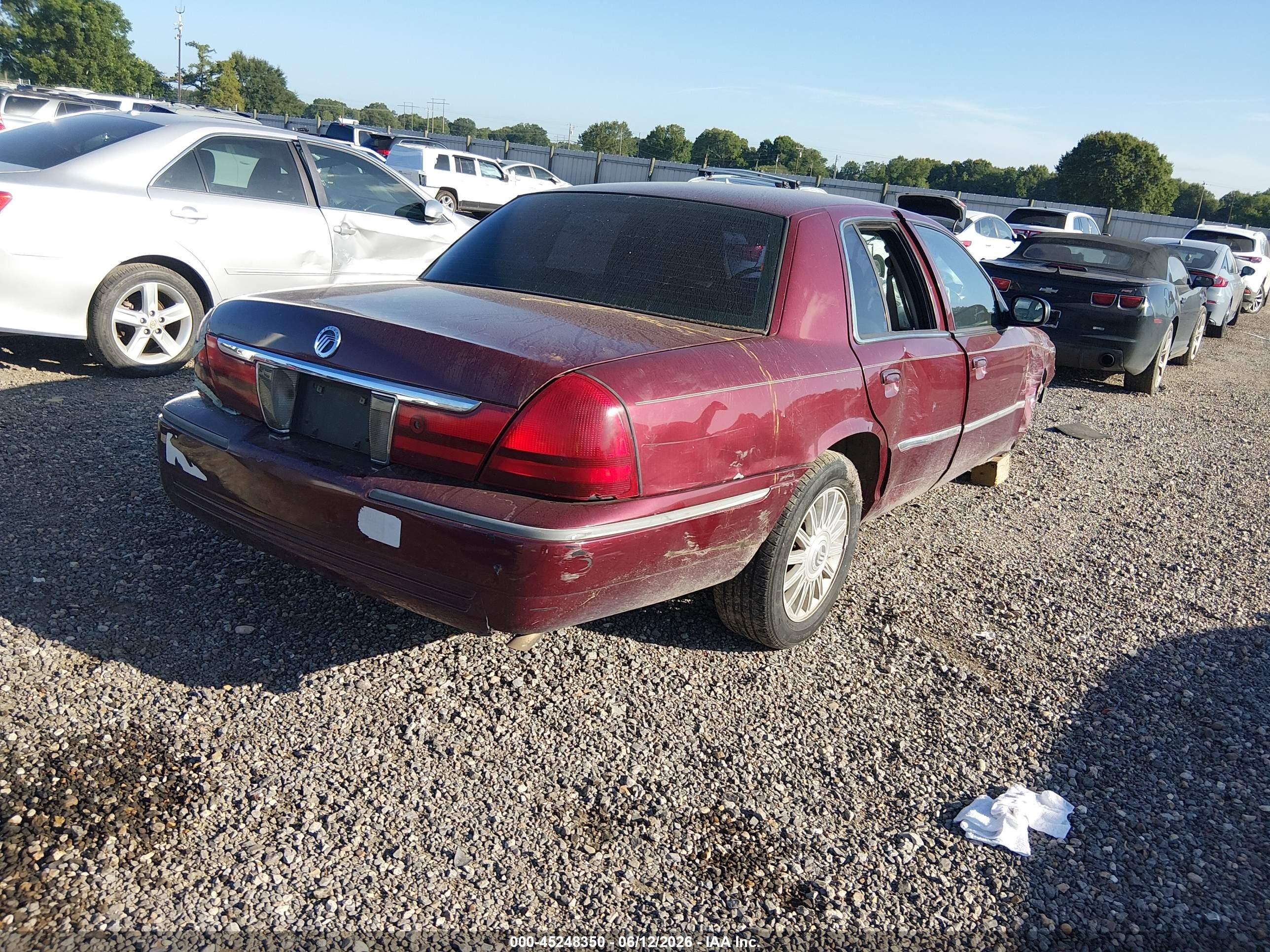 2004 Mercury Grand Marquis Ls Красный vin: 2MEHM75W14X611724