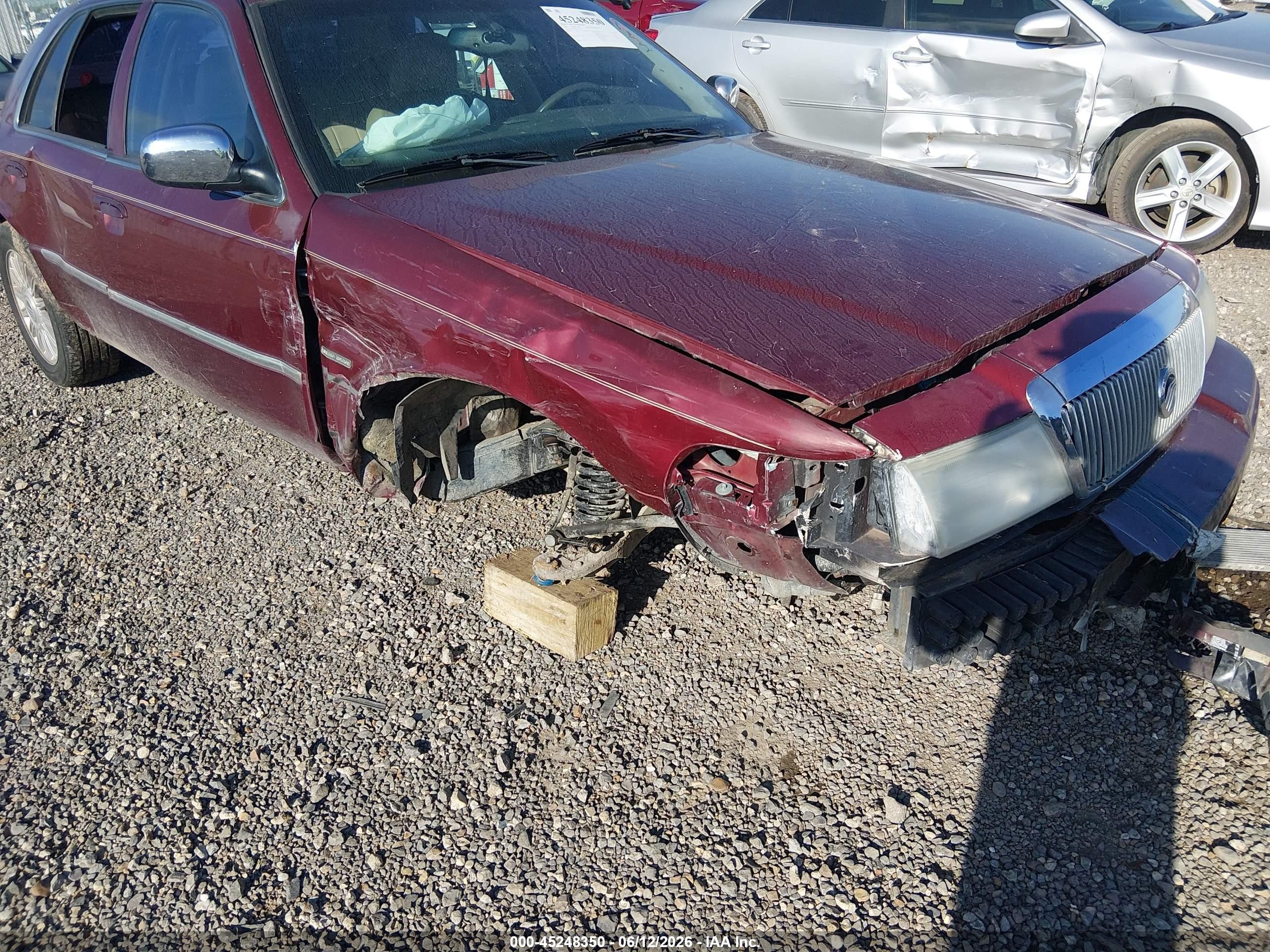 2004 Mercury Grand Marquis Ls Красный vin: 2MEHM75W14X611724