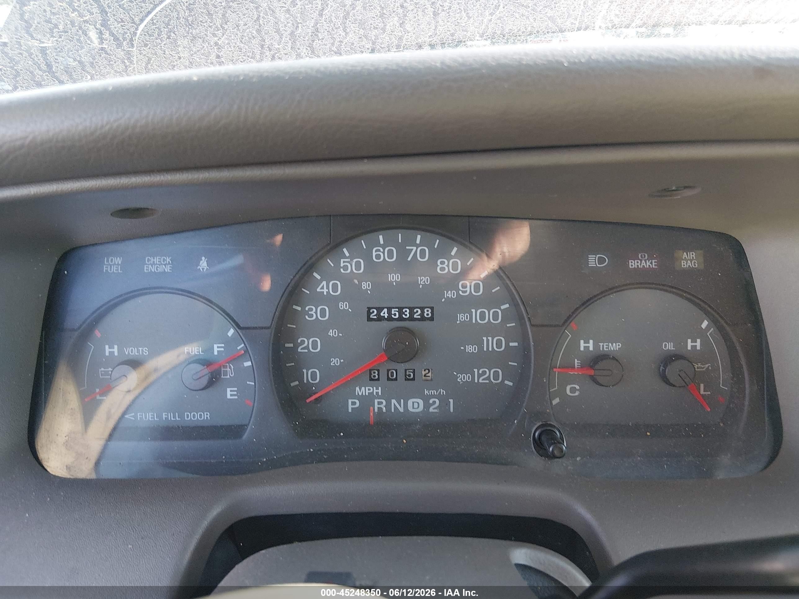 2004 Mercury Grand Marquis Ls Красный vin: 2MEHM75W14X611724