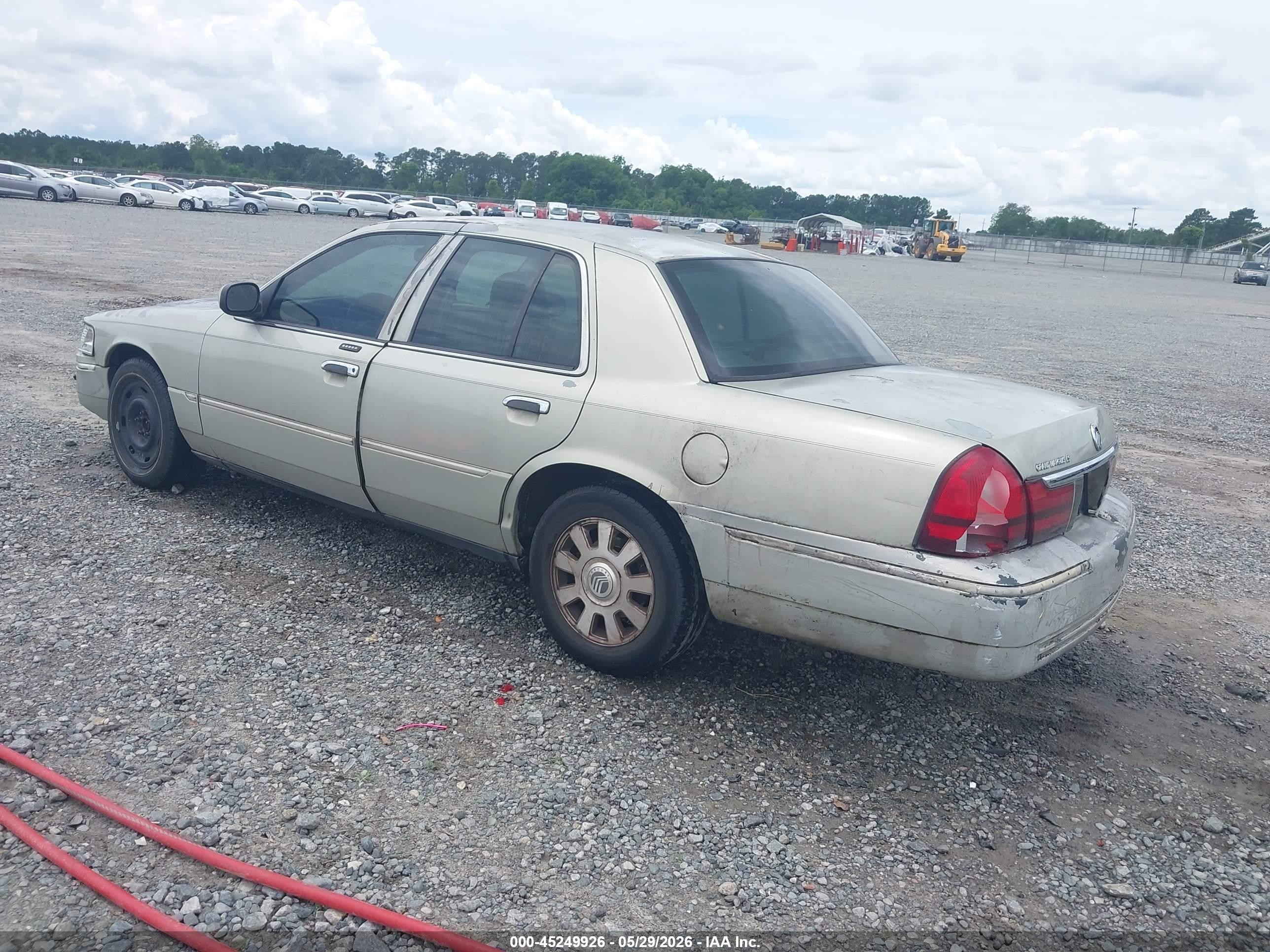 2003 Mercury Grand Marquis Ls Champagne vin: 2MEHM75W33X680543