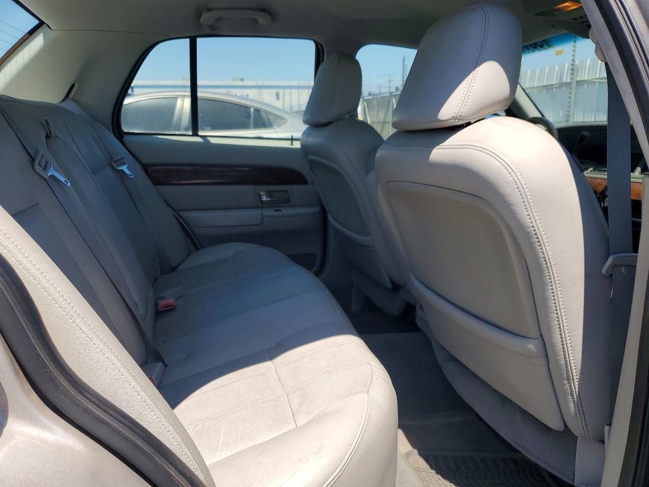 2005 Mercury Grand Marquis Ls Silver vin: 2MEHM75W45X632133