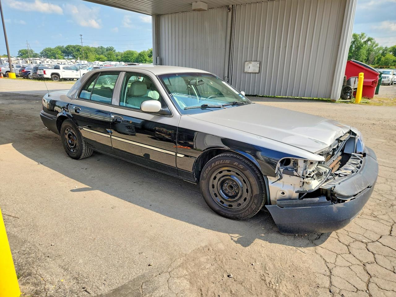 2005 Mercury Grand Marquis Ls Two Tone vin: 2MEHM75W45X656142