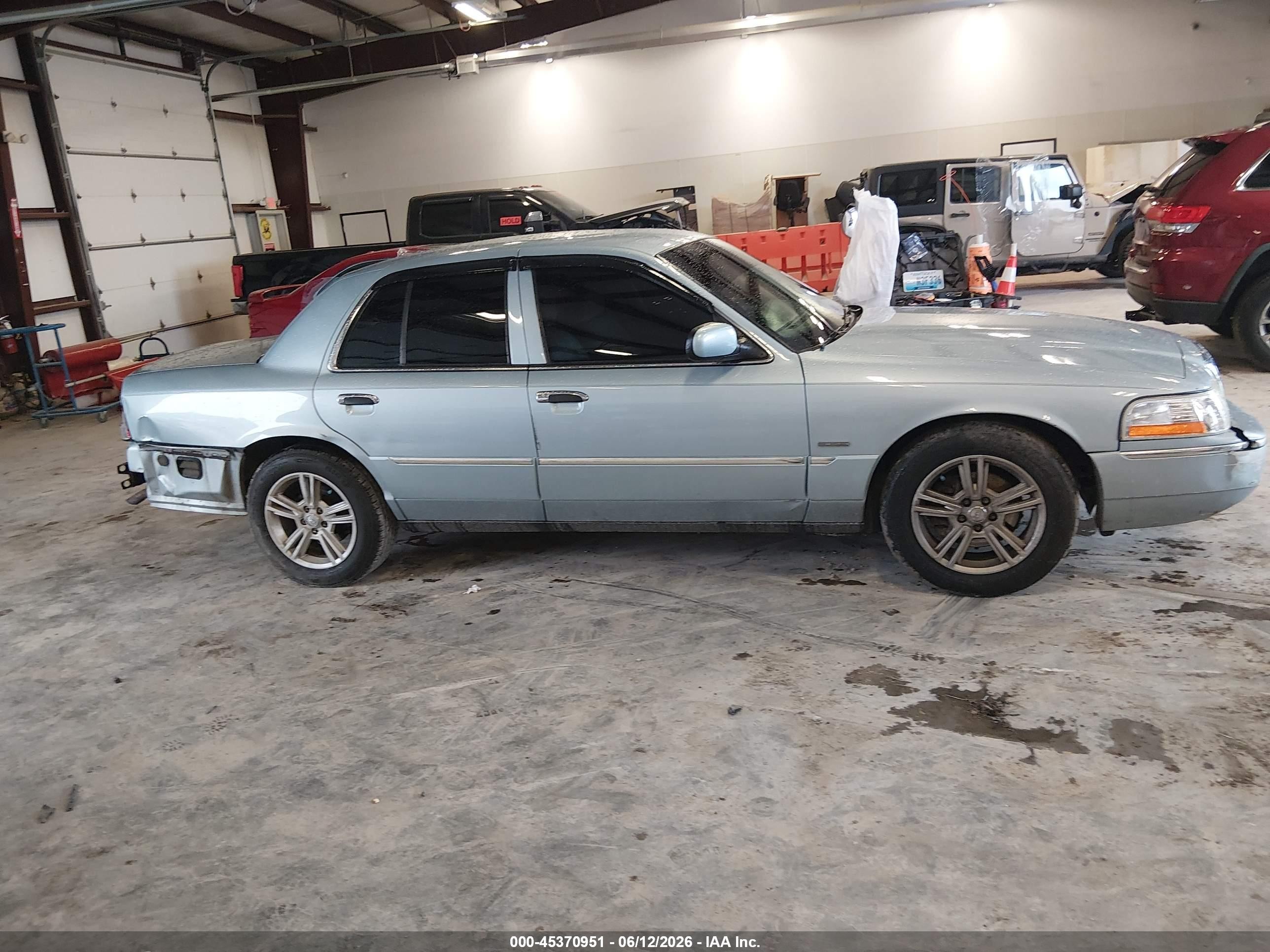 2004 Mercury Grand Marquis Ls Синий vin: 2MEHM75W54X674289