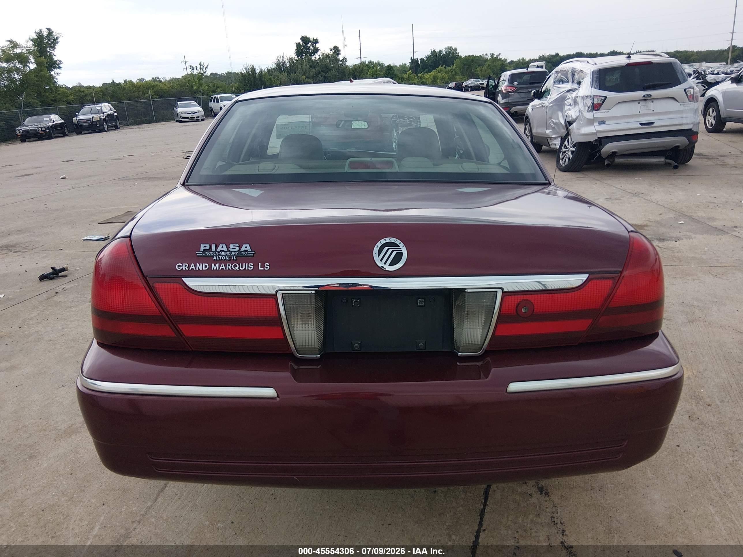 2004 Mercury Grand Marquis Ls Красный vin: 2MEHM75W64X628972