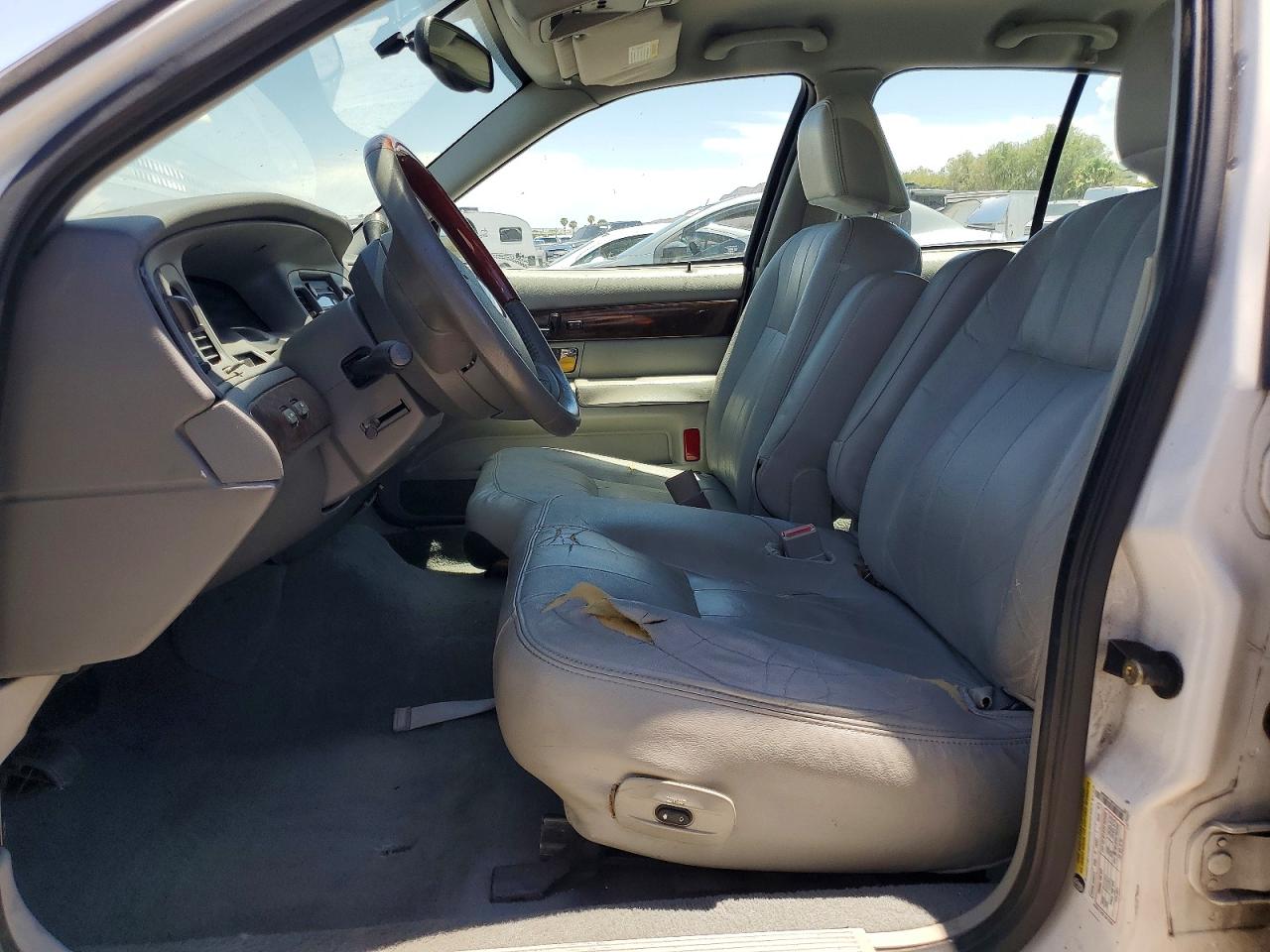 2005 Mercury Grand Marquis Ls White vin: 2MEHM75W65X624549