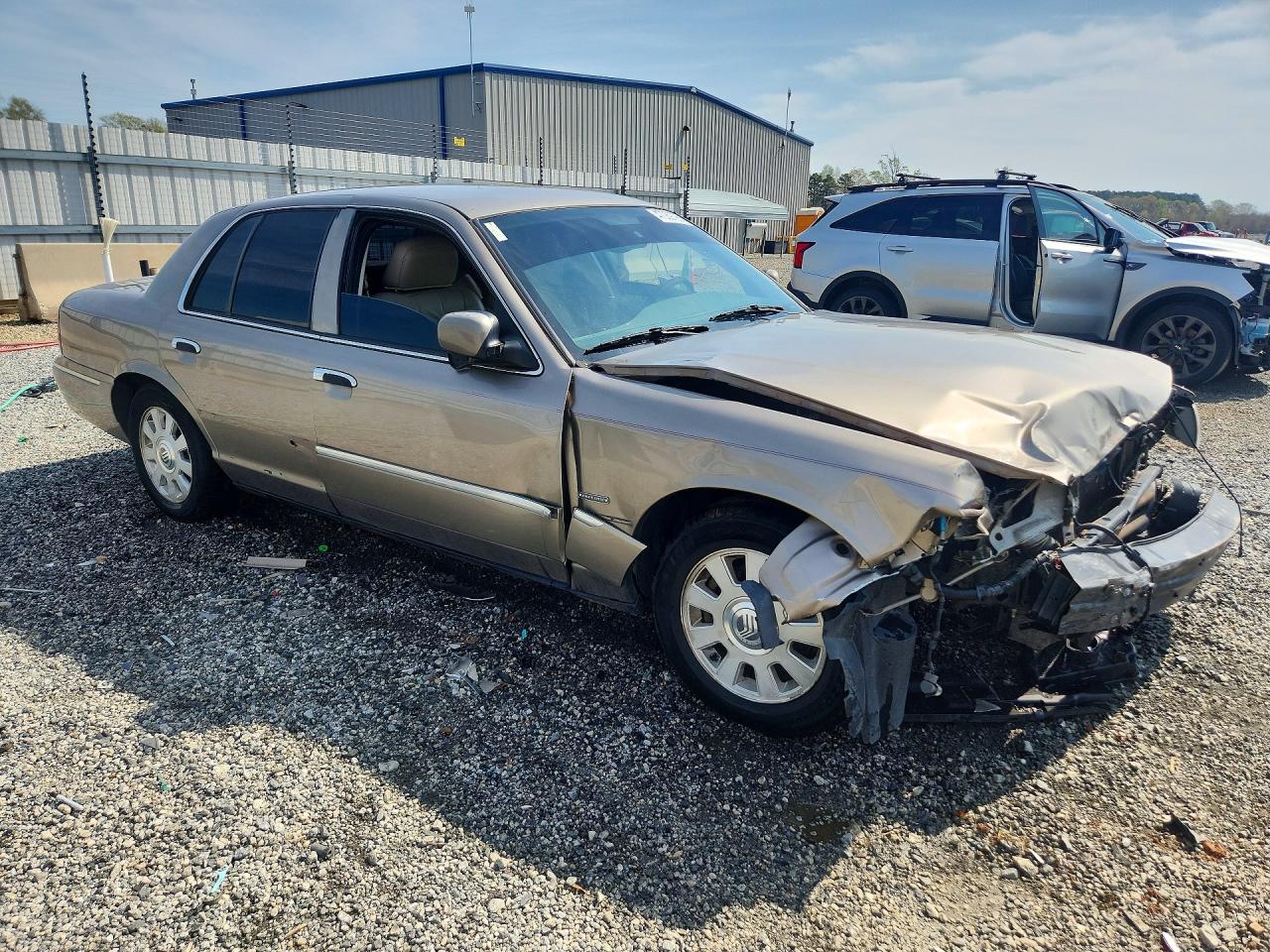 2004 Mercury Grand Marquis Ls Tan vin: 2MEHM75W84X632490