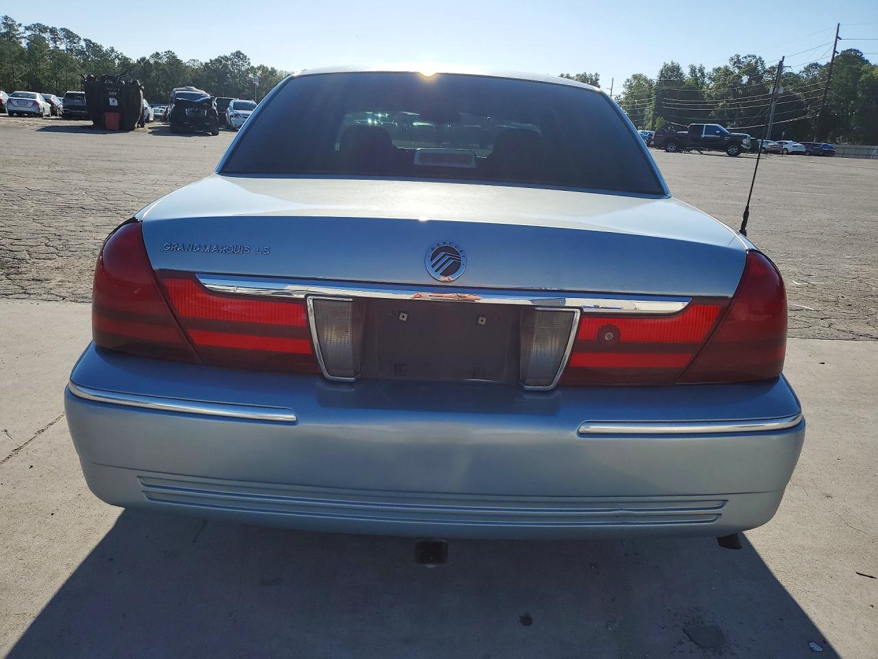 2005 Mercury Grand Marquis Ls Blue vin: 2MEHM75W85X600043
