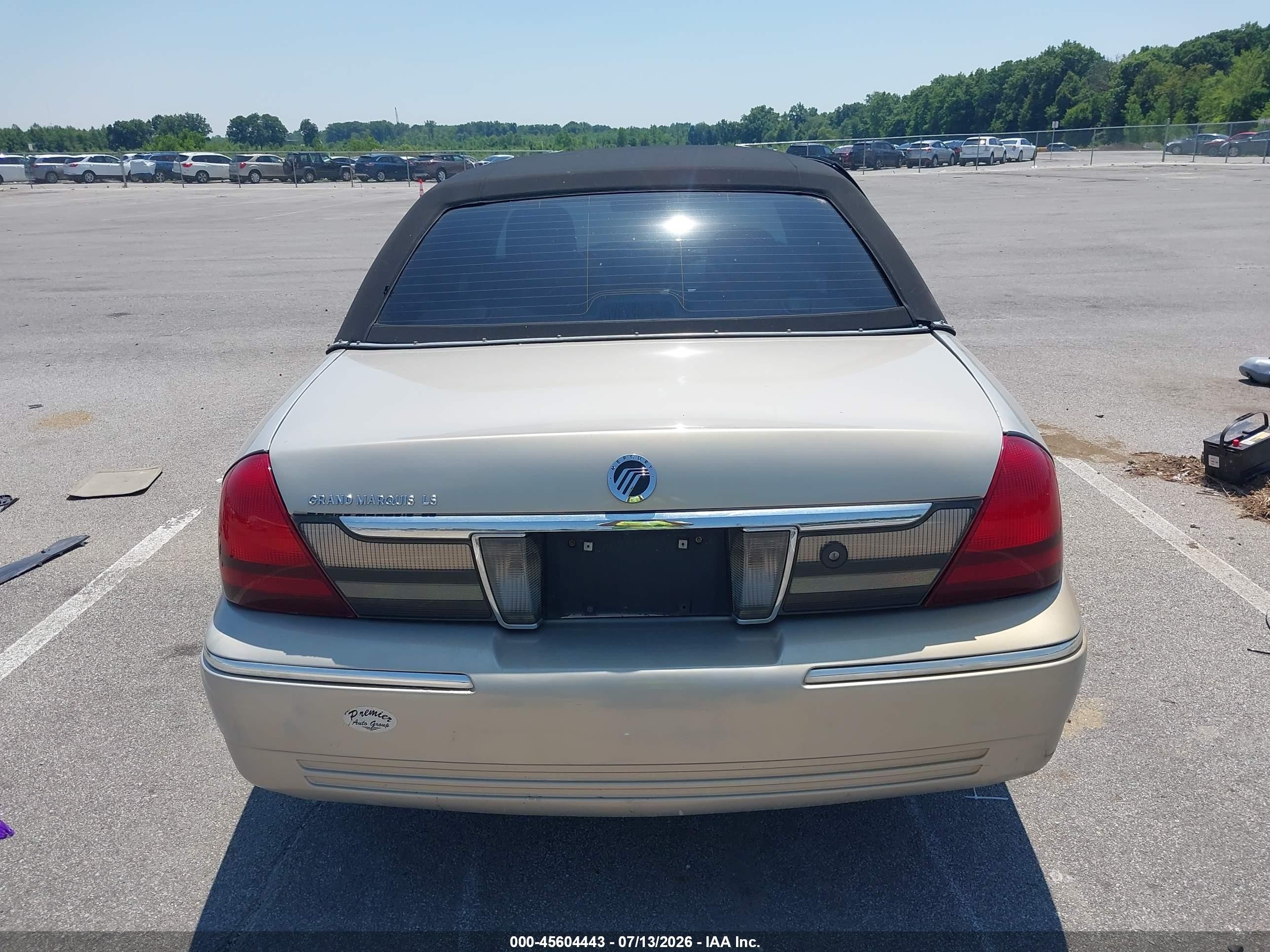 2007 Mercury Grand Marquis Ls Beige vin: 2MEHM75W87X602717
