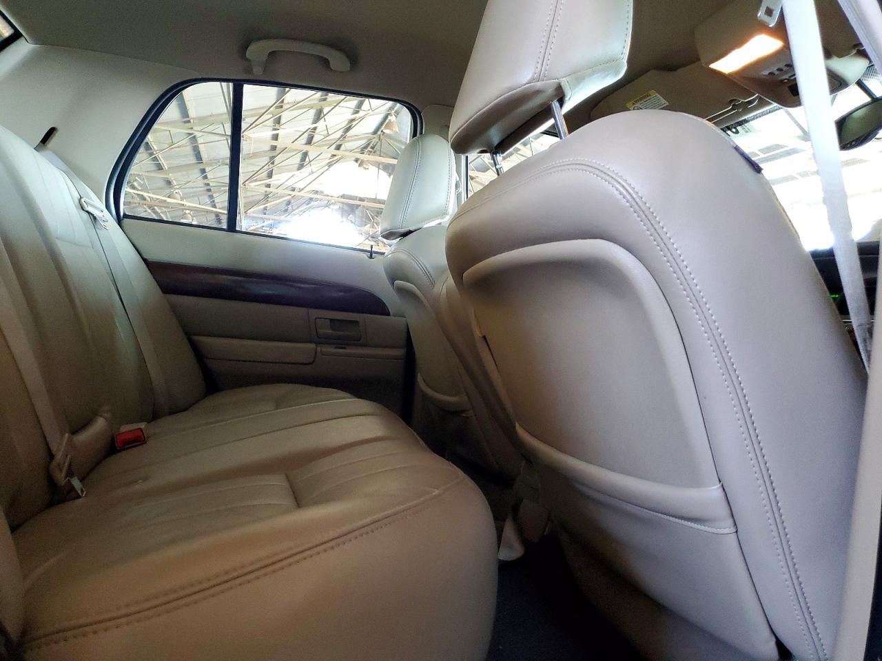 2004 Mercury Grand Marquis Ls Burgundy vin: 2MEHM75W94X604665