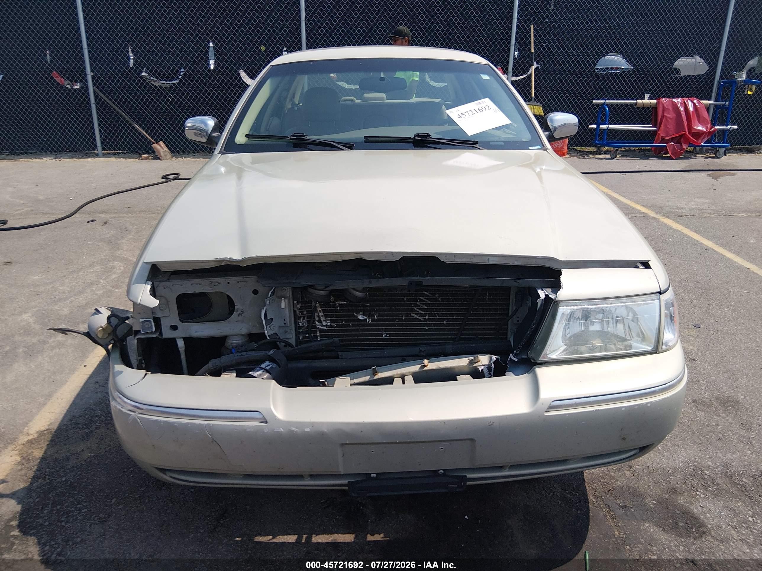 2004 Mercury Grand Marquis Ls Beige vin: 2MEHM75W94X644907