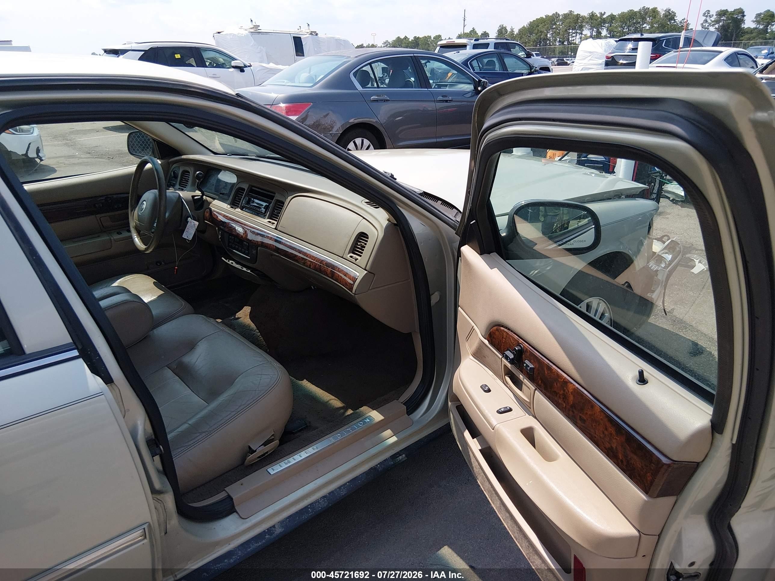 2004 Mercury Grand Marquis Ls Beige vin: 2MEHM75W94X644907