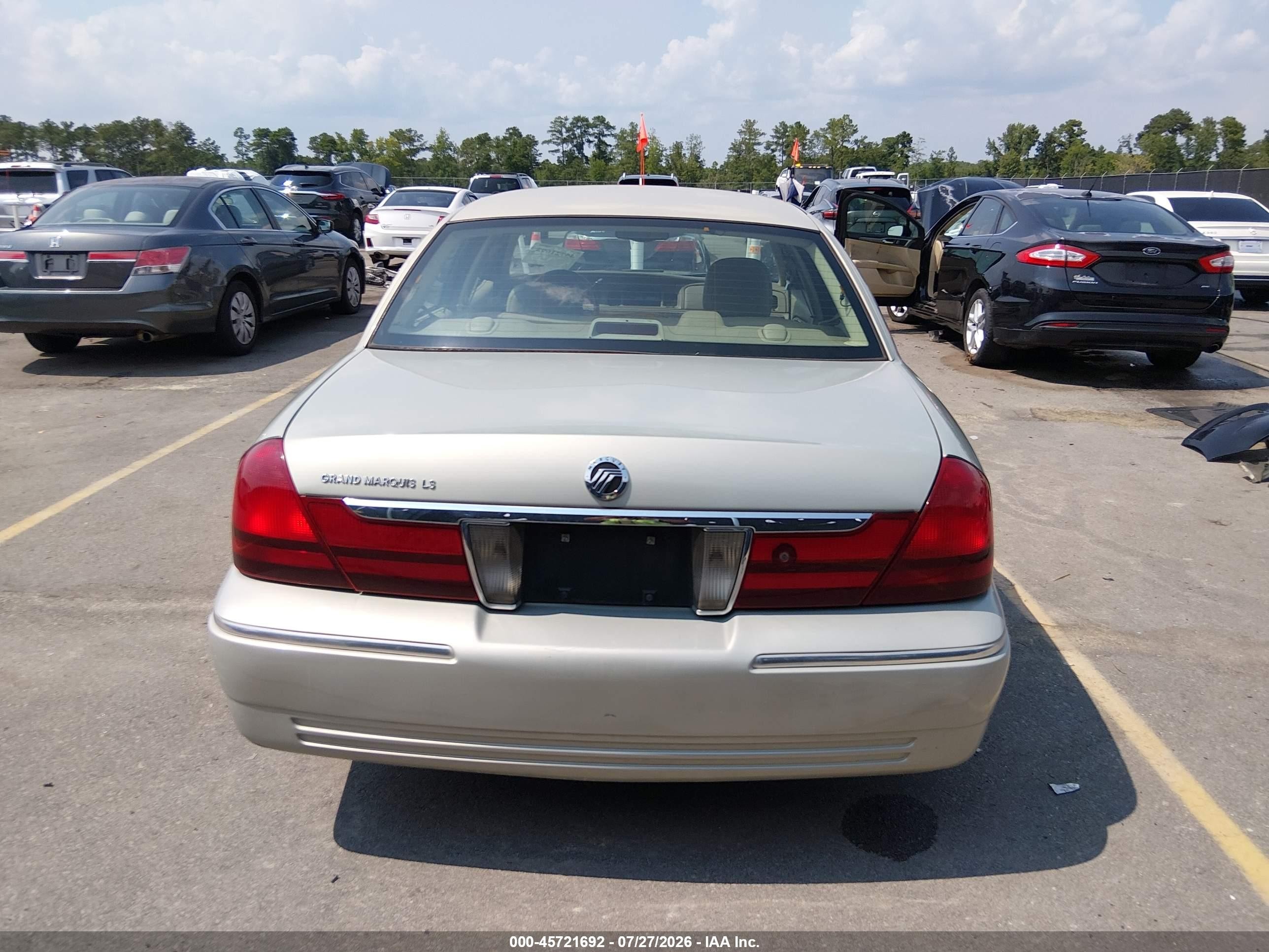 2004 Mercury Grand Marquis Ls Beige vin: 2MEHM75W94X644907