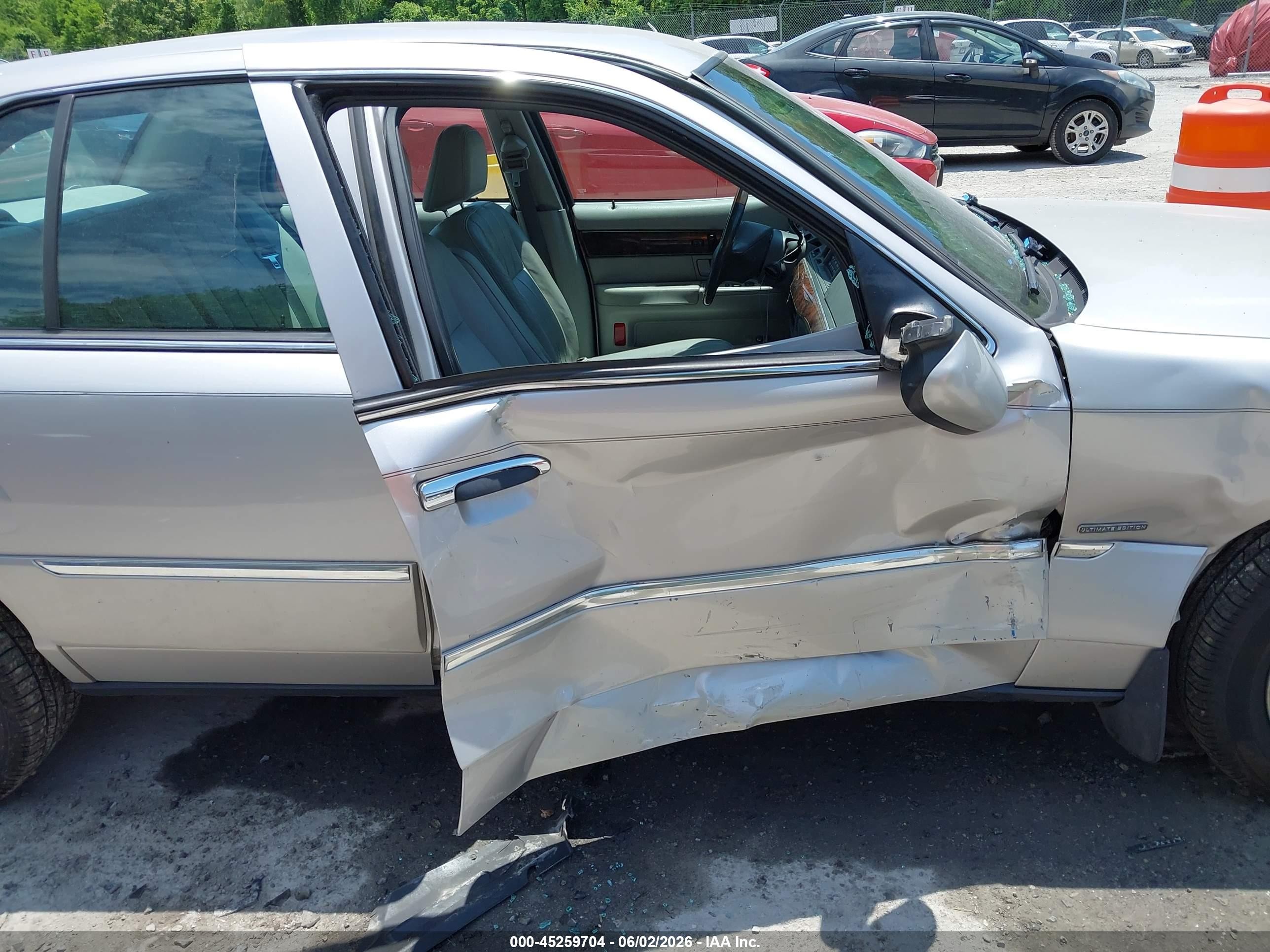2004 Mercury Grand Marquis Ls Silver vin: 2MEHM75WX4X644706