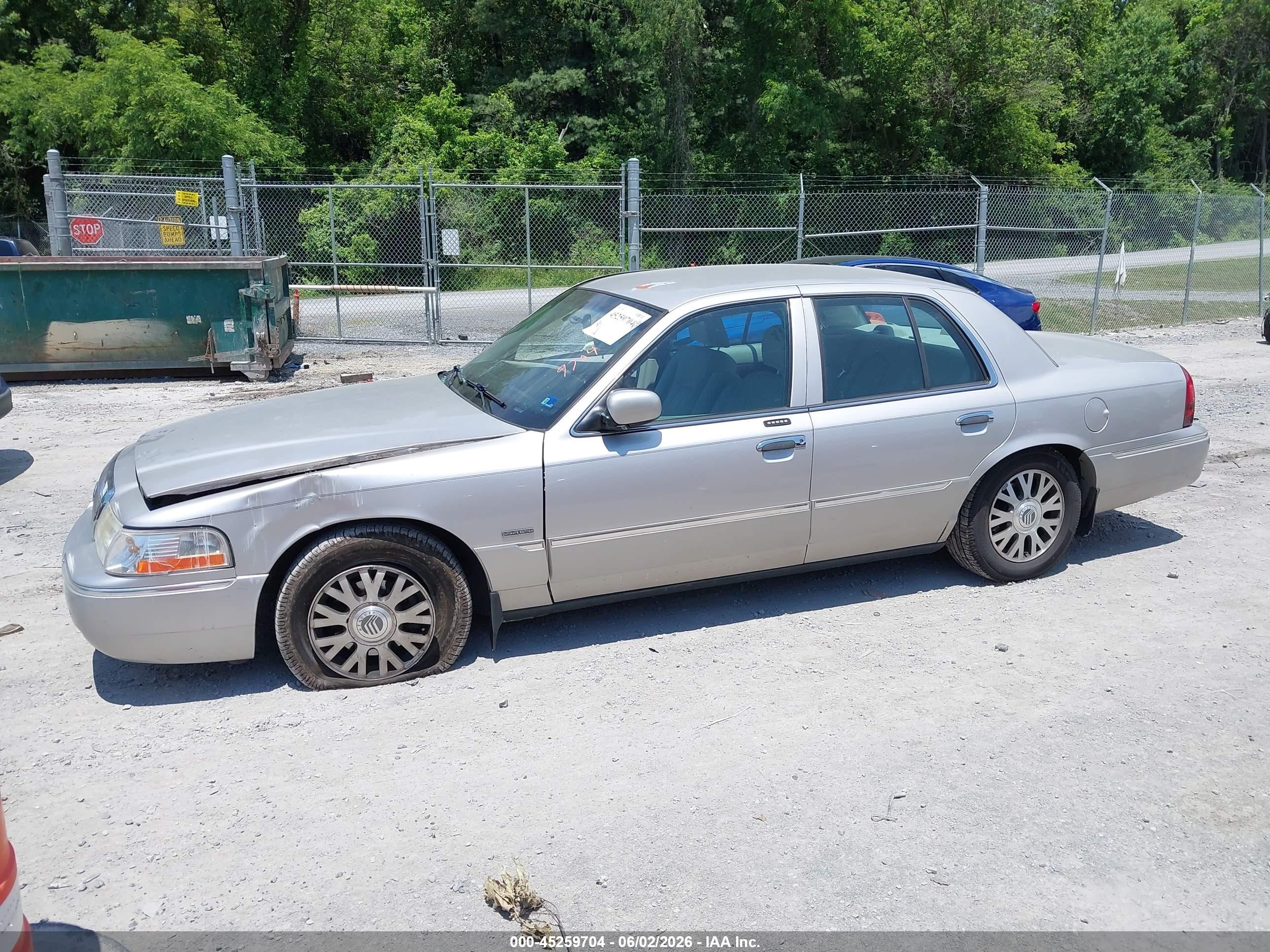 2004 Mercury Grand Marquis Ls Silver vin: 2MEHM75WX4X644706