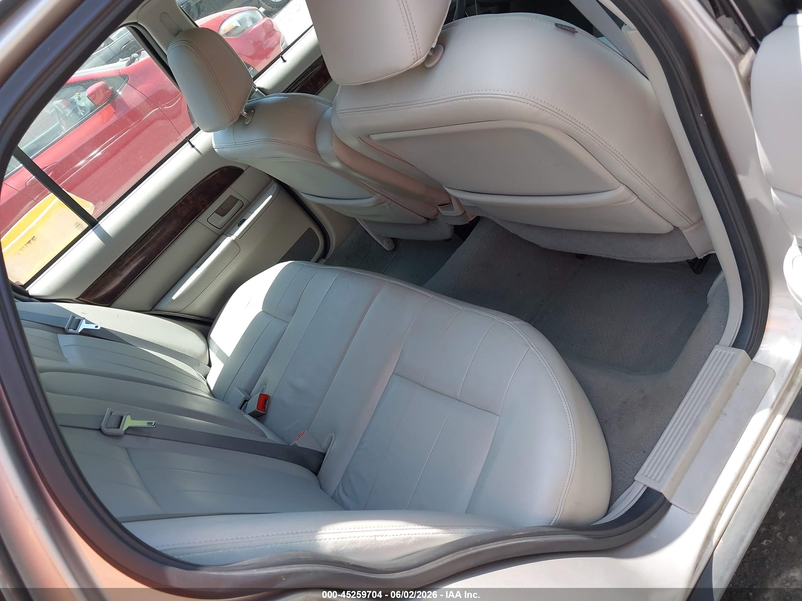 2004 Mercury Grand Marquis Ls Silver vin: 2MEHM75WX4X644706