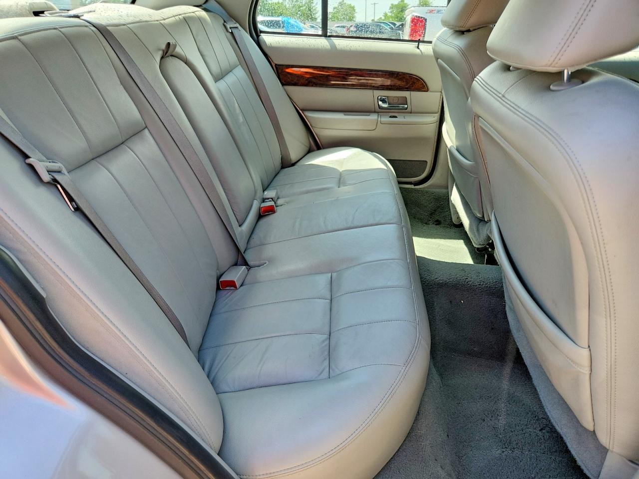 2005 Mercury Grand Marquis Ls Silver vin: 2MEHM75WX5X622951