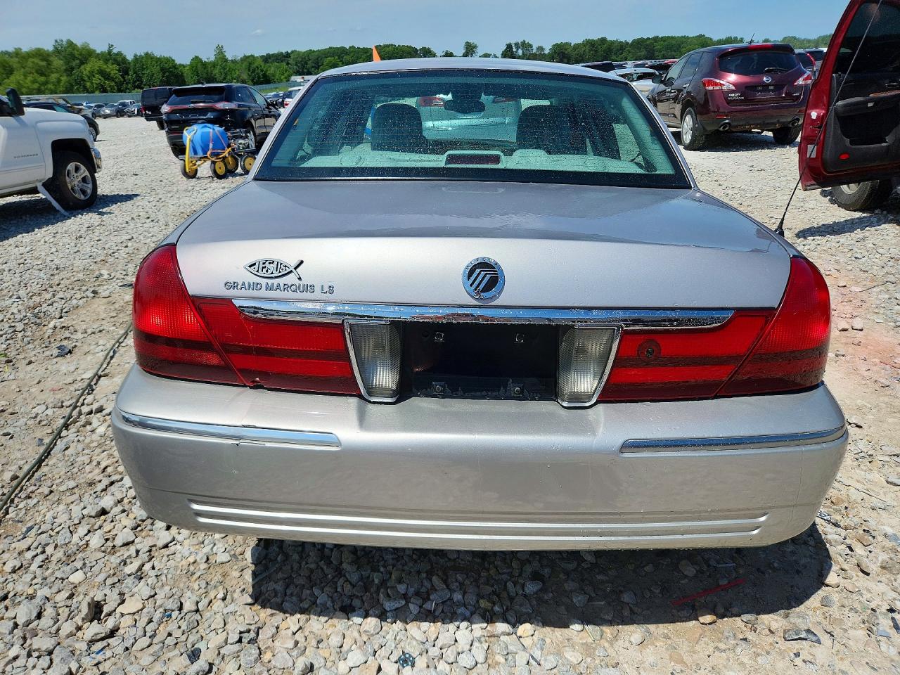 2005 Mercury Grand Marquis Ls Silver vin: 2MEHM75WX5X622951