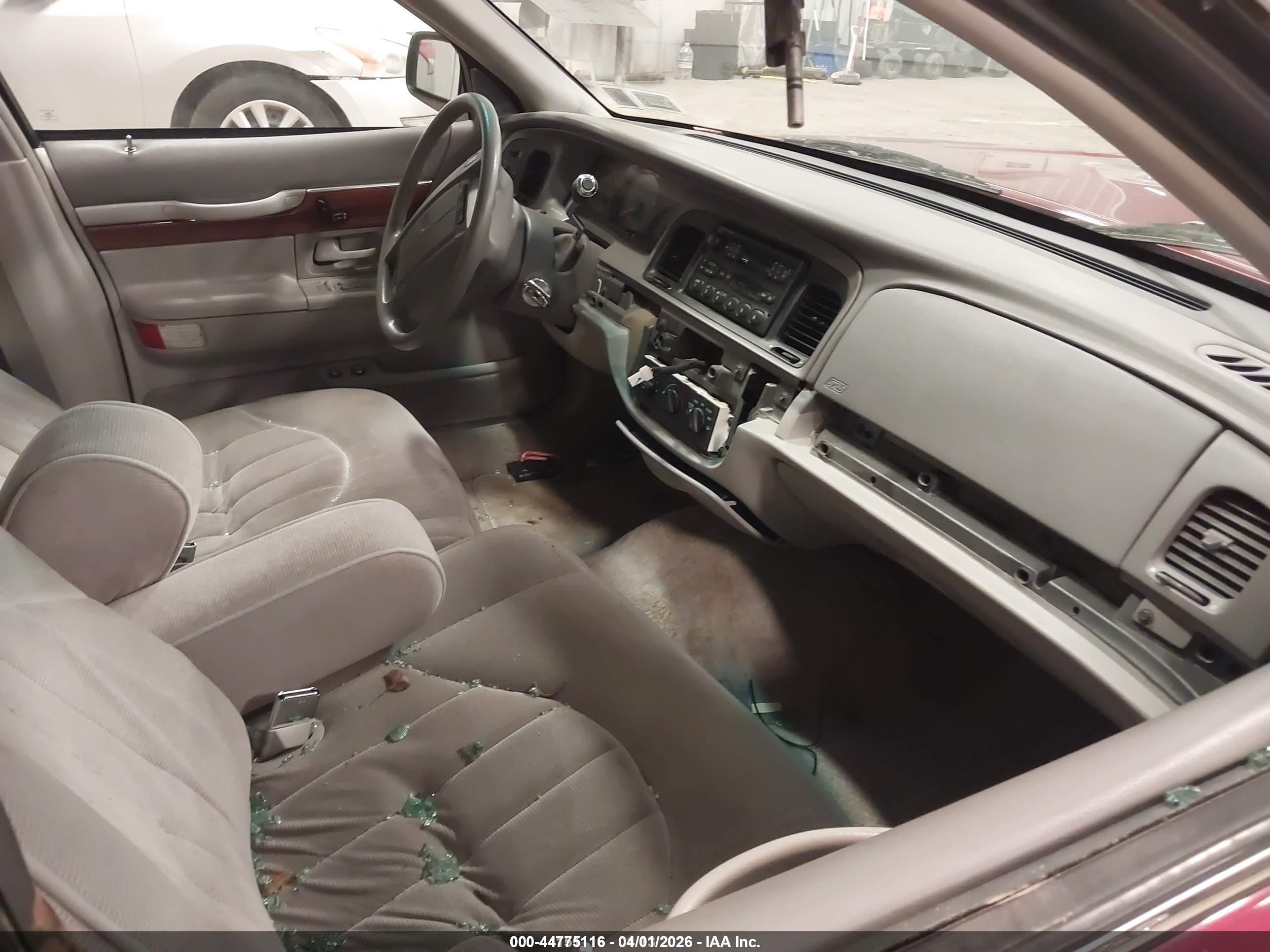 1995 Mercury Grand Marquis Gs Red vin: 2MELM74W0SX628183