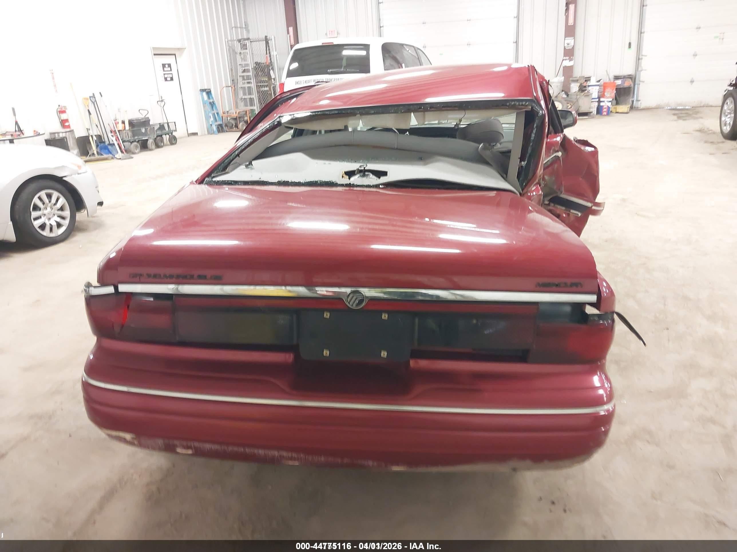 1995 Mercury Grand Marquis Gs Red vin: 2MELM74W0SX628183