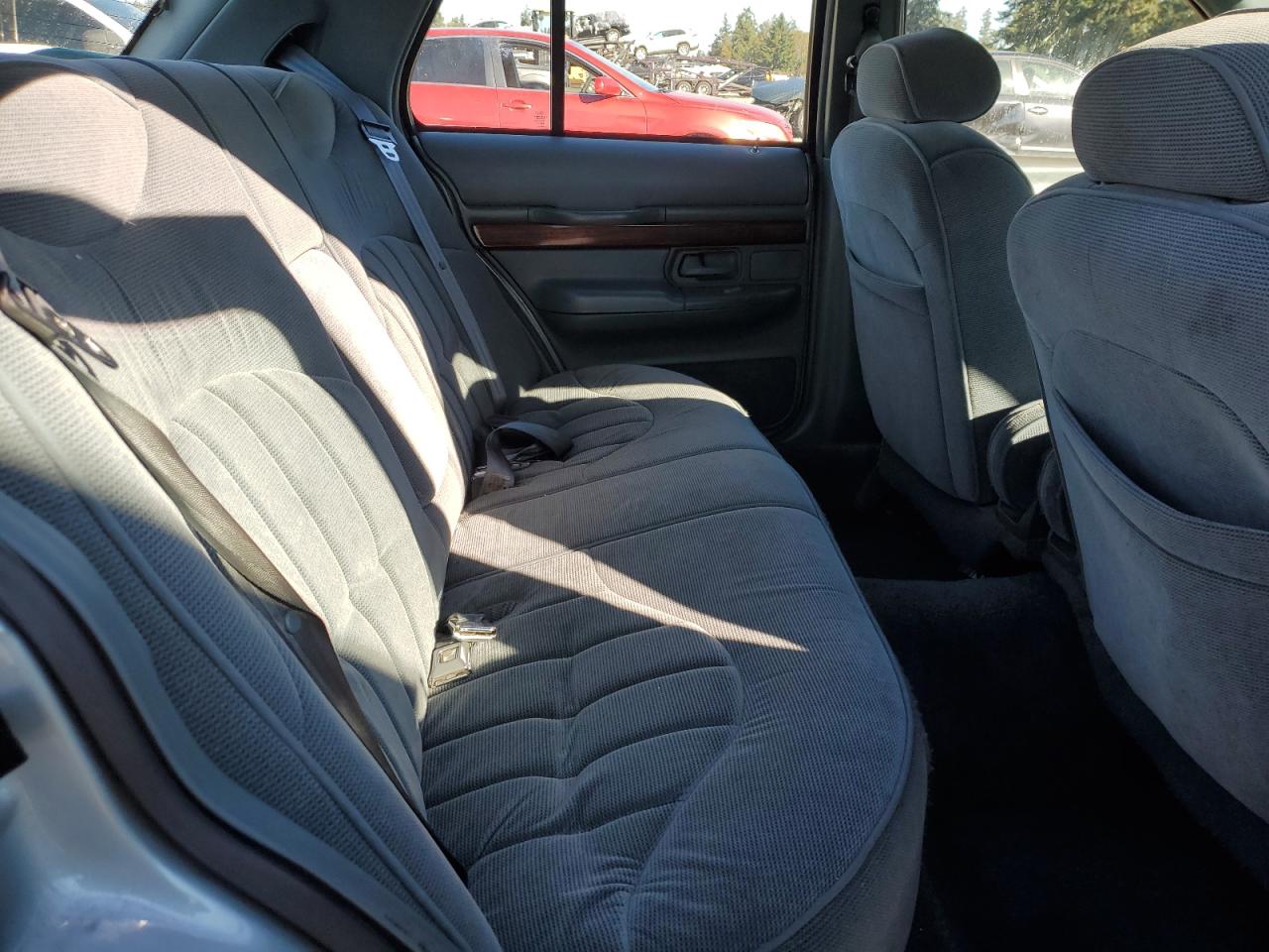 1995 Mercury Grand Marquis Gs Silver vin: 2MELM74W0SX682633
