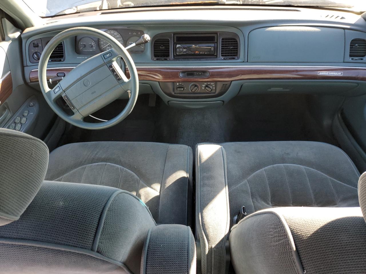 1995 Mercury Grand Marquis Gs Silver vin: 2MELM74W0SX682633