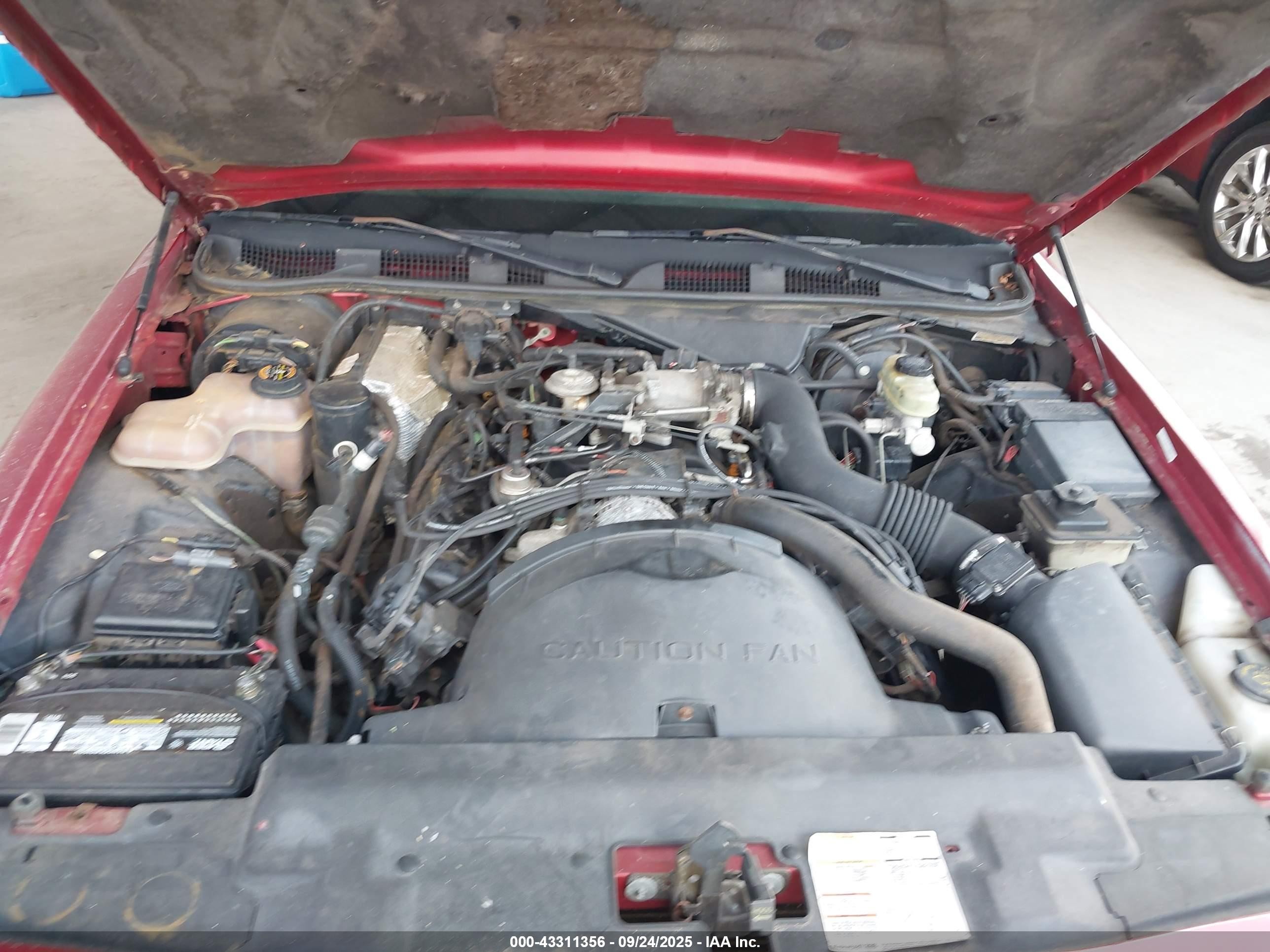 1997 Mercury Grand Marquis Gs Red vin: 2MELM74W0VX665187