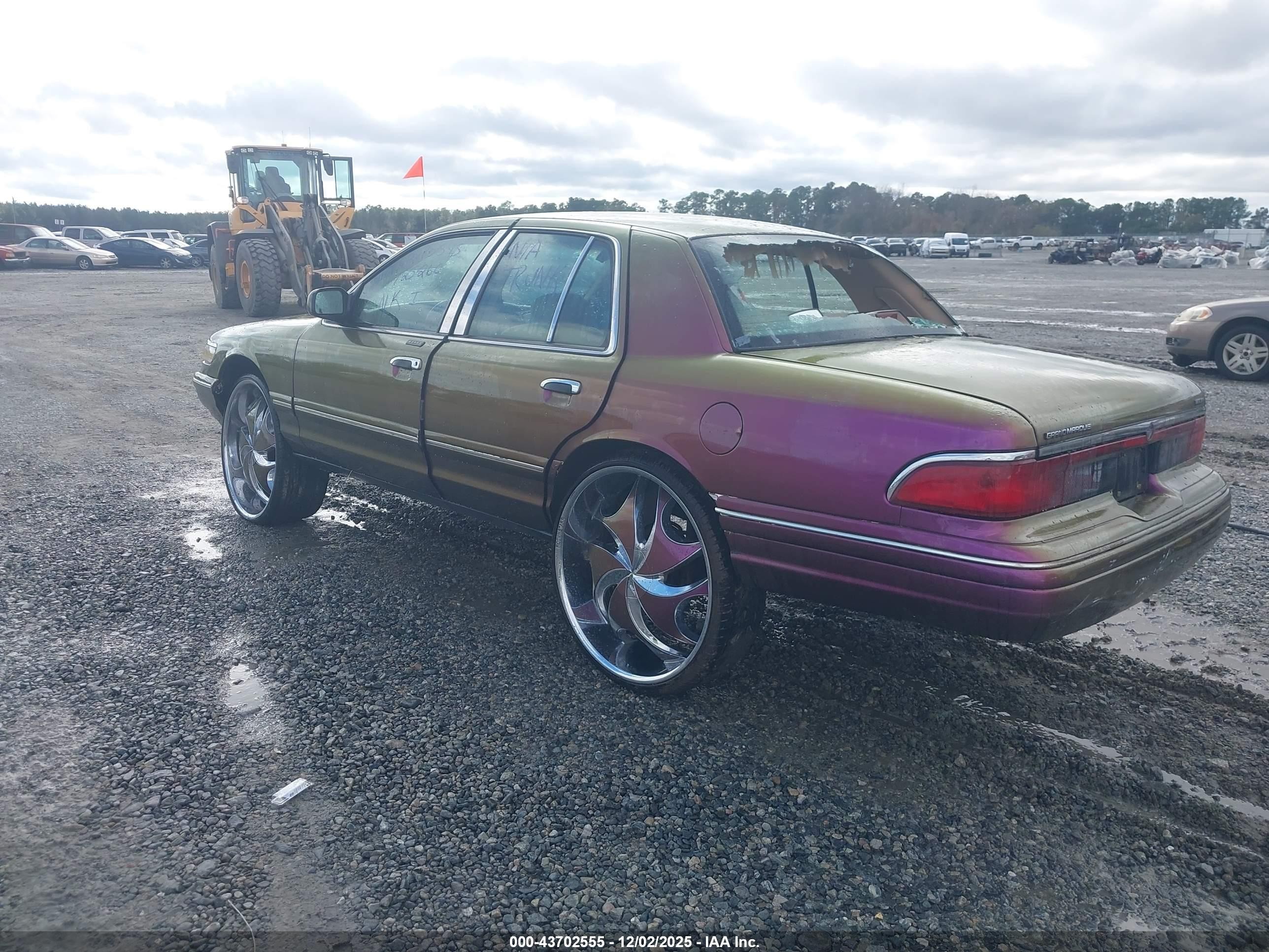 1997 Mercury Grand Marquis Gs Green vin: 2MELM74W0VX725260