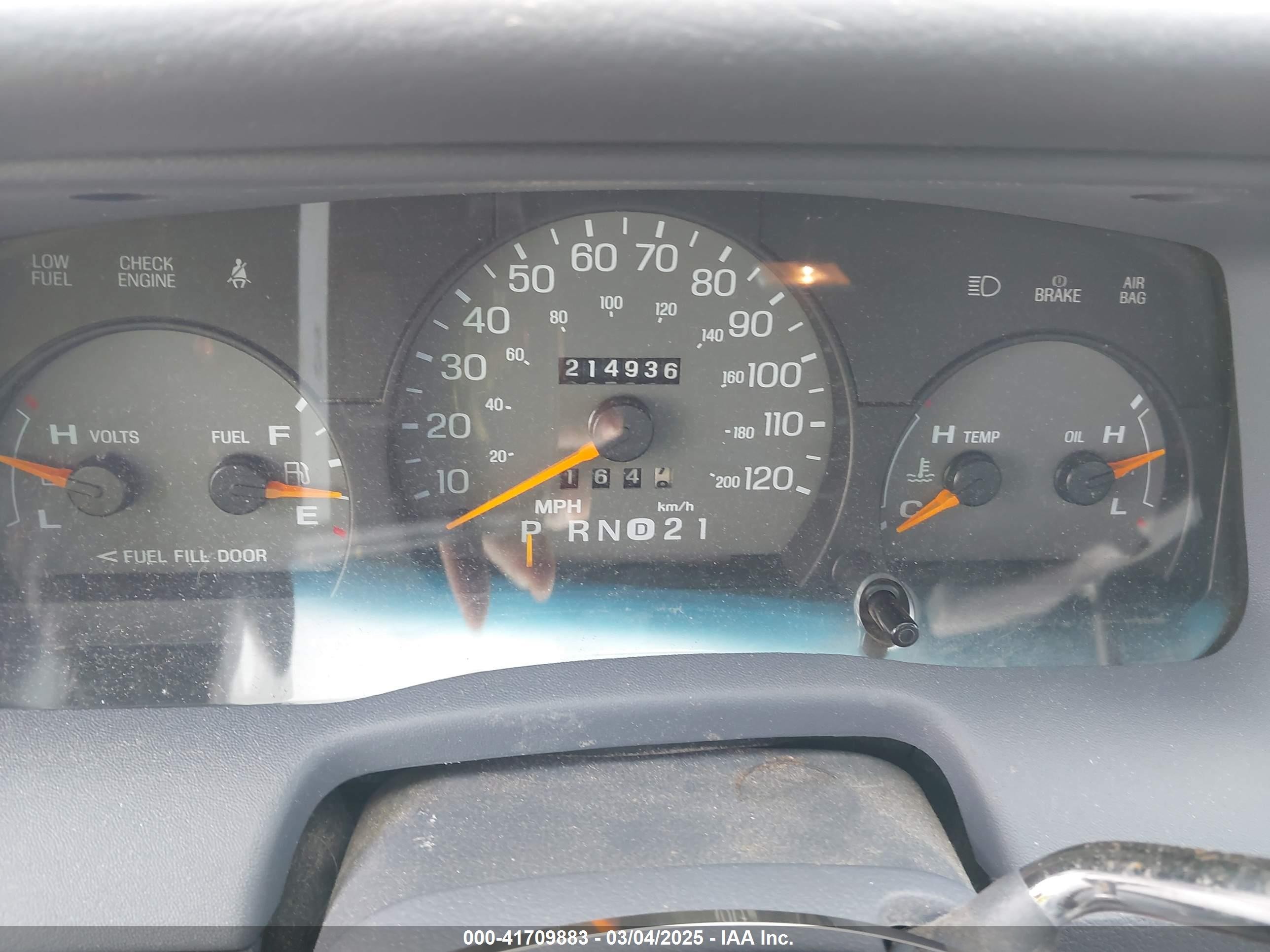 1997 Mercury Grand Marquis Gs Blue vin: 2MELM74W0VX727350