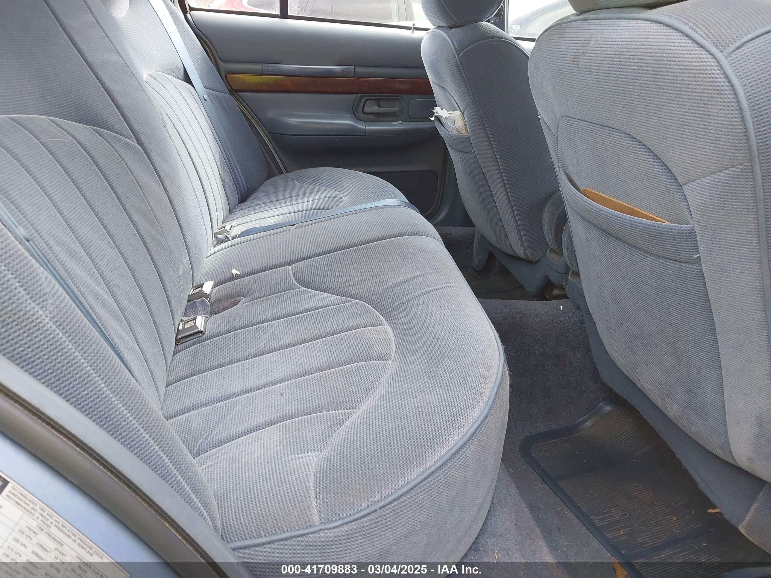1997 Mercury Grand Marquis Gs Blue vin: 2MELM74W0VX727350