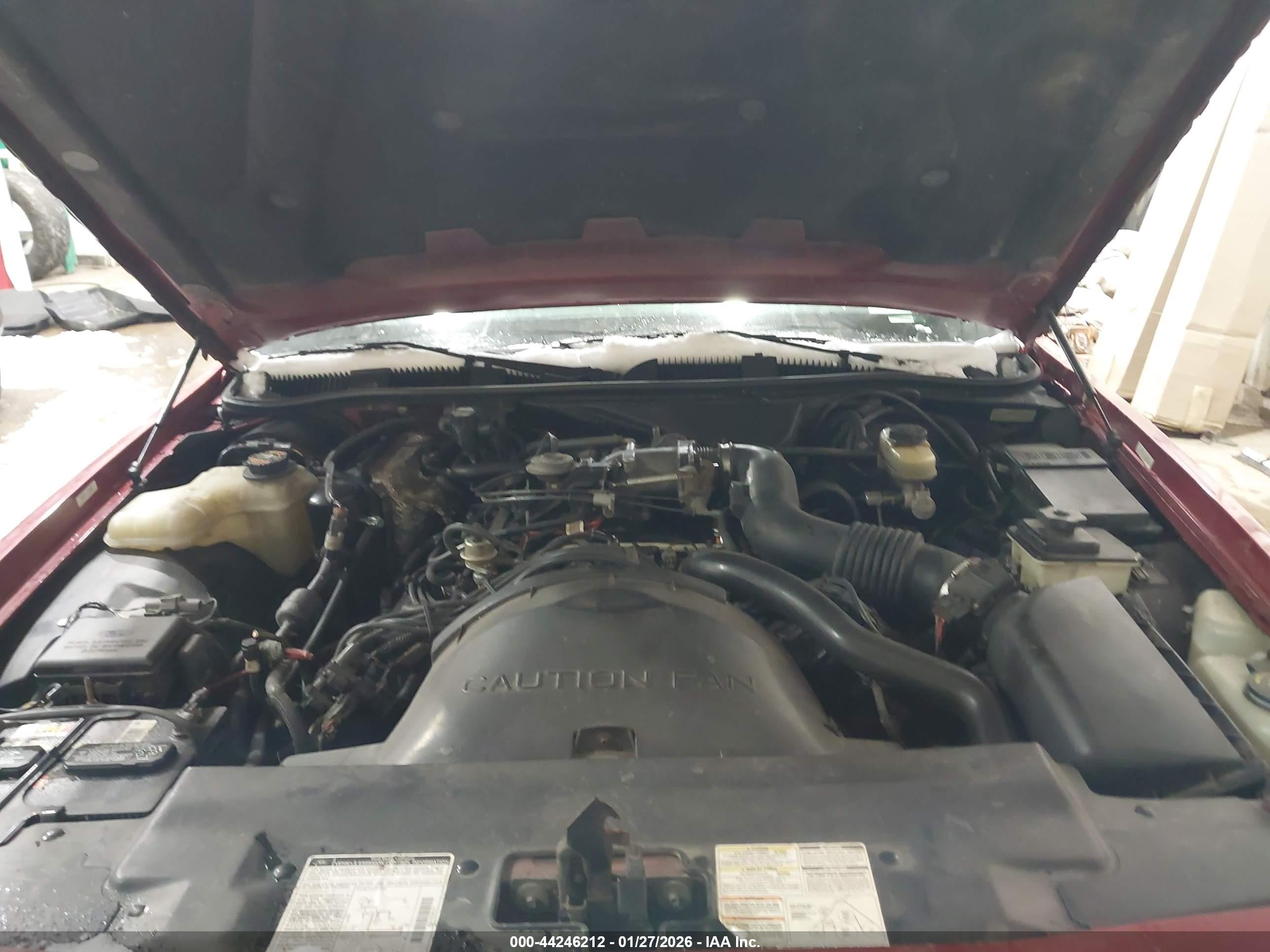 1997 Mercury Grand Marquis Gs Red vin: 2MELM74W1VX614992